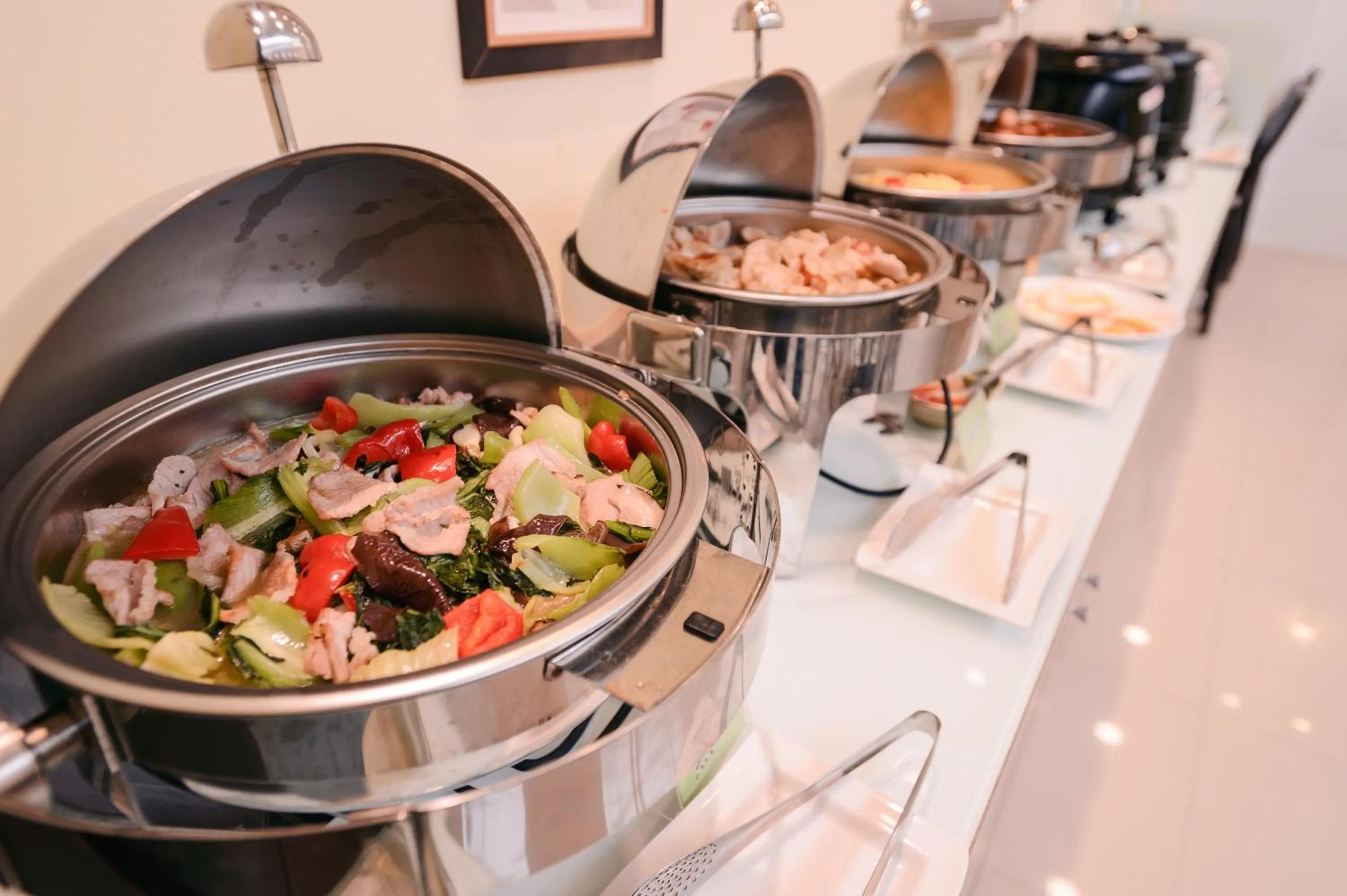 Restaurant/places to eat in Guest Motel-Zhubei