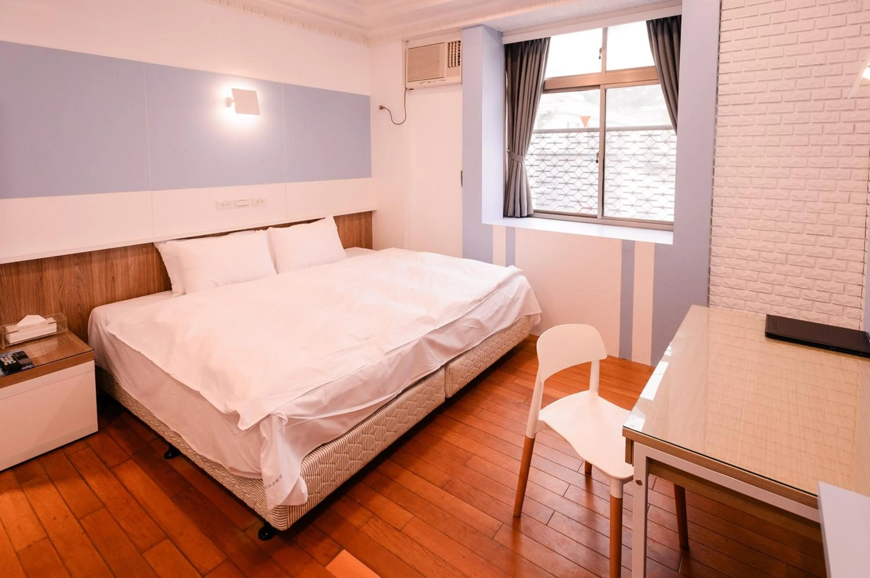 Photo of the whole room, Bed in Guest Motel-Zhubei