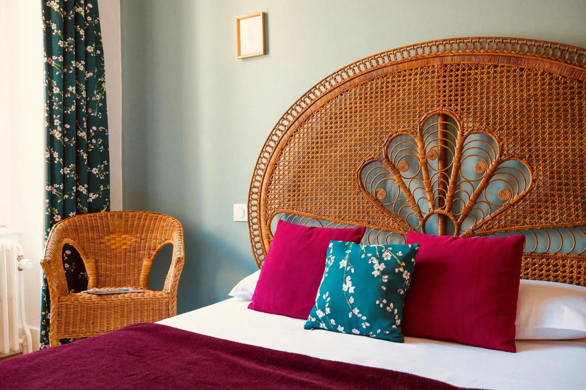 Bed in Grand Hotel De La Poste - Lyon Sud - Vienne