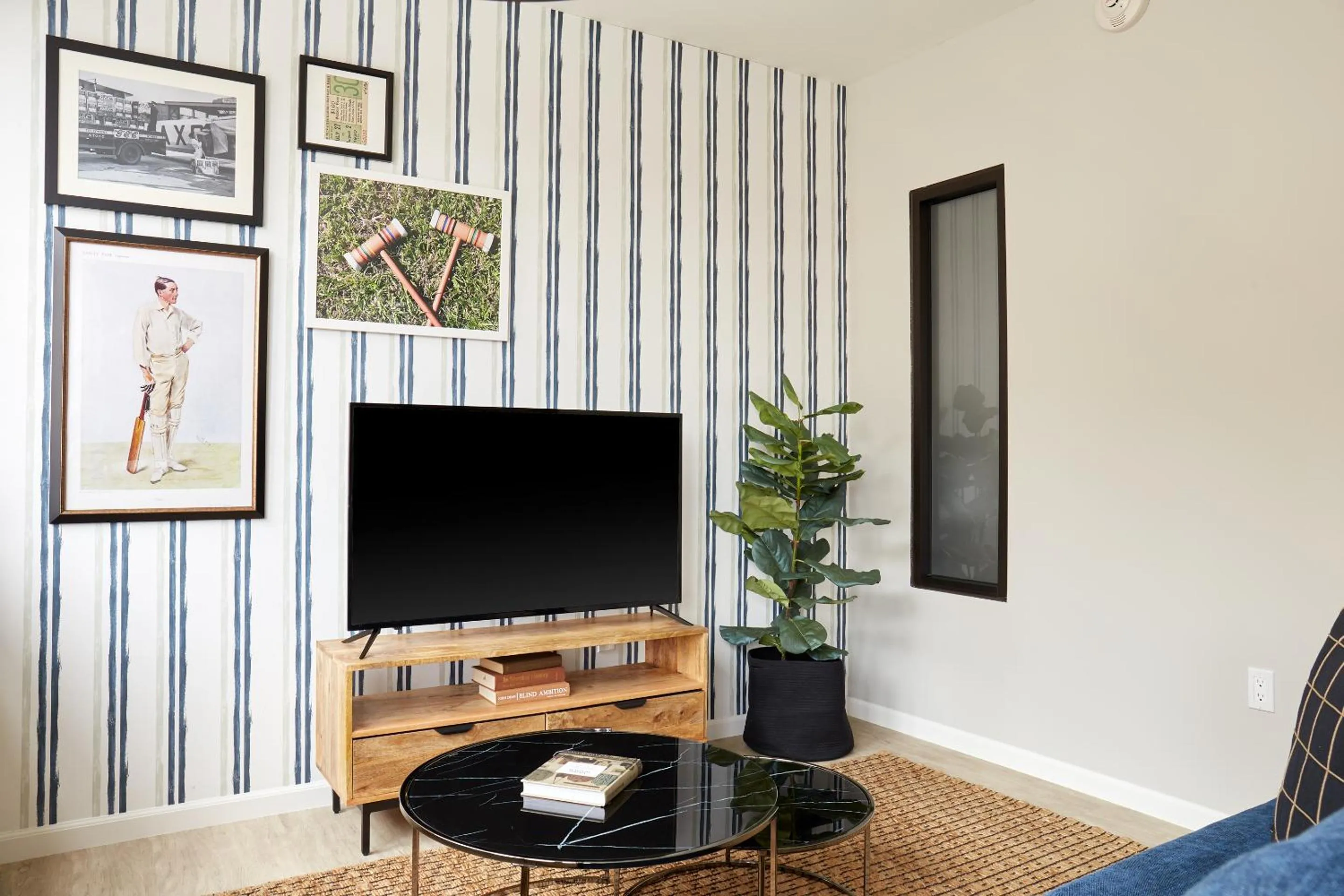 TV and multimedia in Kasa Cadillac Square Detroit