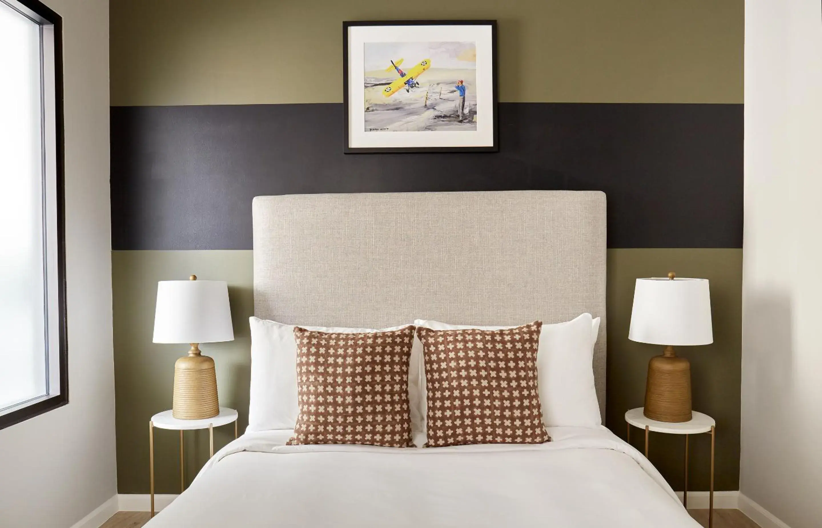 Bed in Kasa Cadillac Square Detroit Bed in Kasa Cadillac Square Detroit