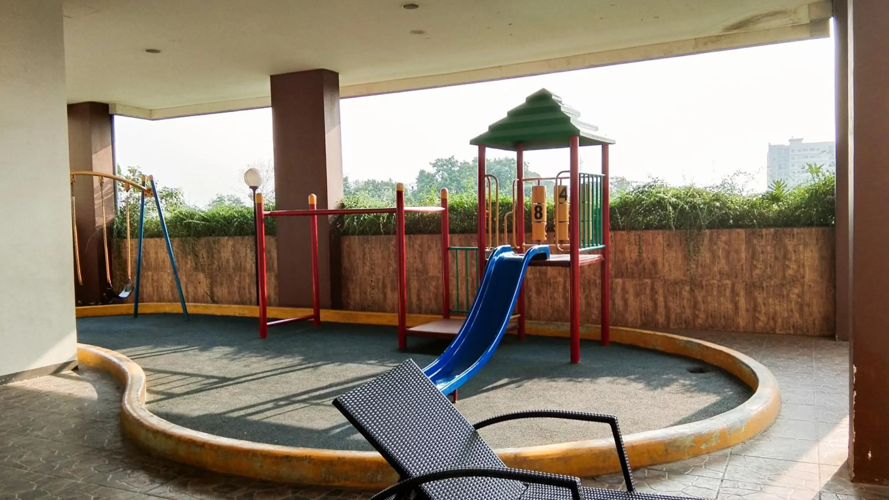 Property building in Simple Studio Apartment at Serpong Greenview By Travelio