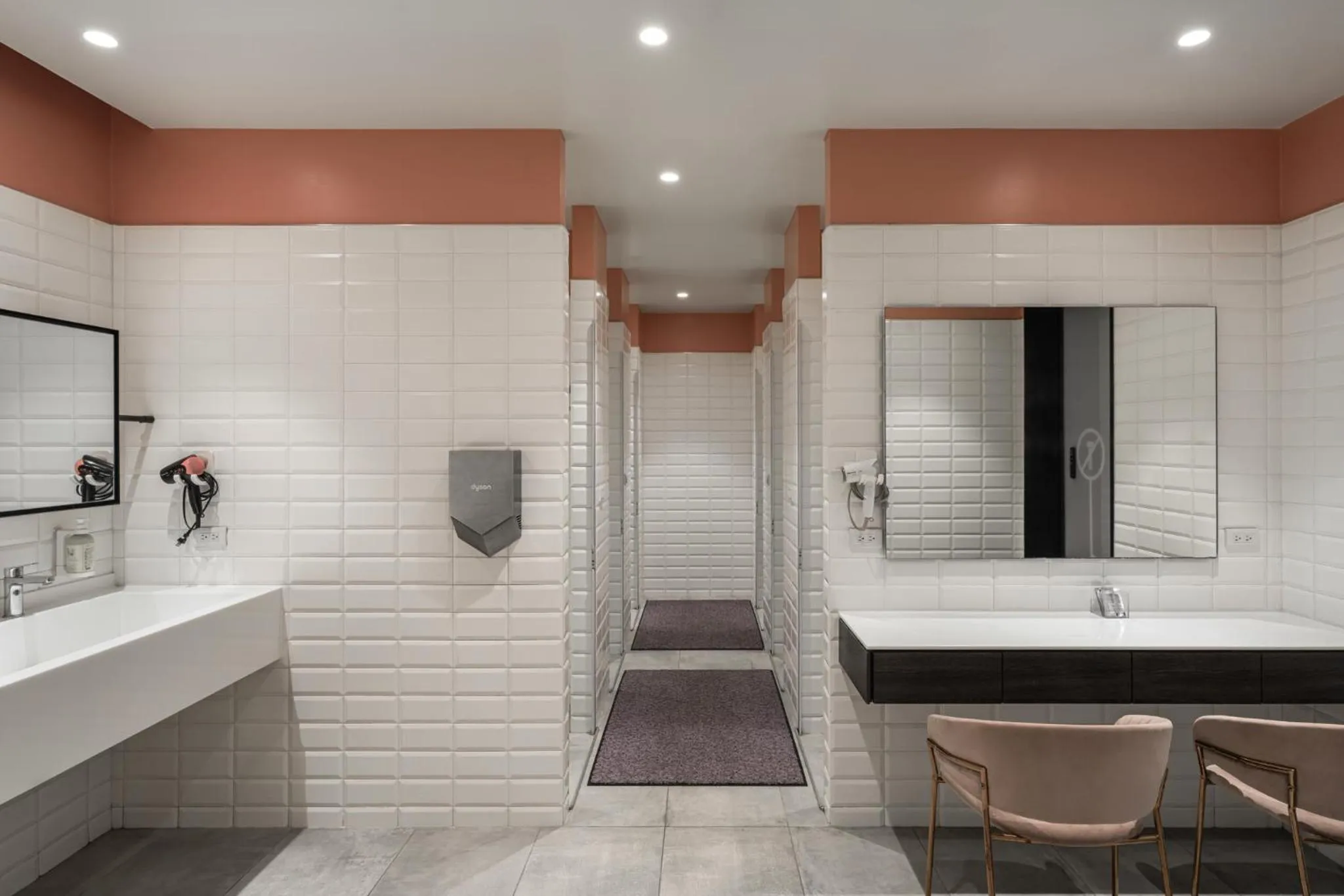 Oinn Hotel & Hostel Tainan