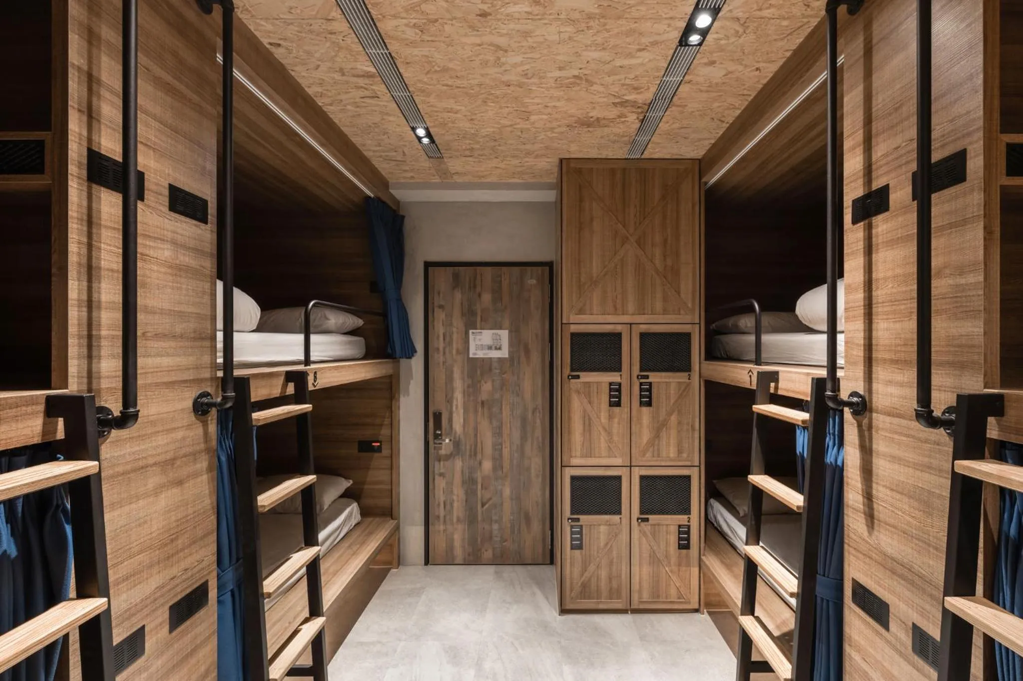 Oinn Hotel & Hostel Tainan