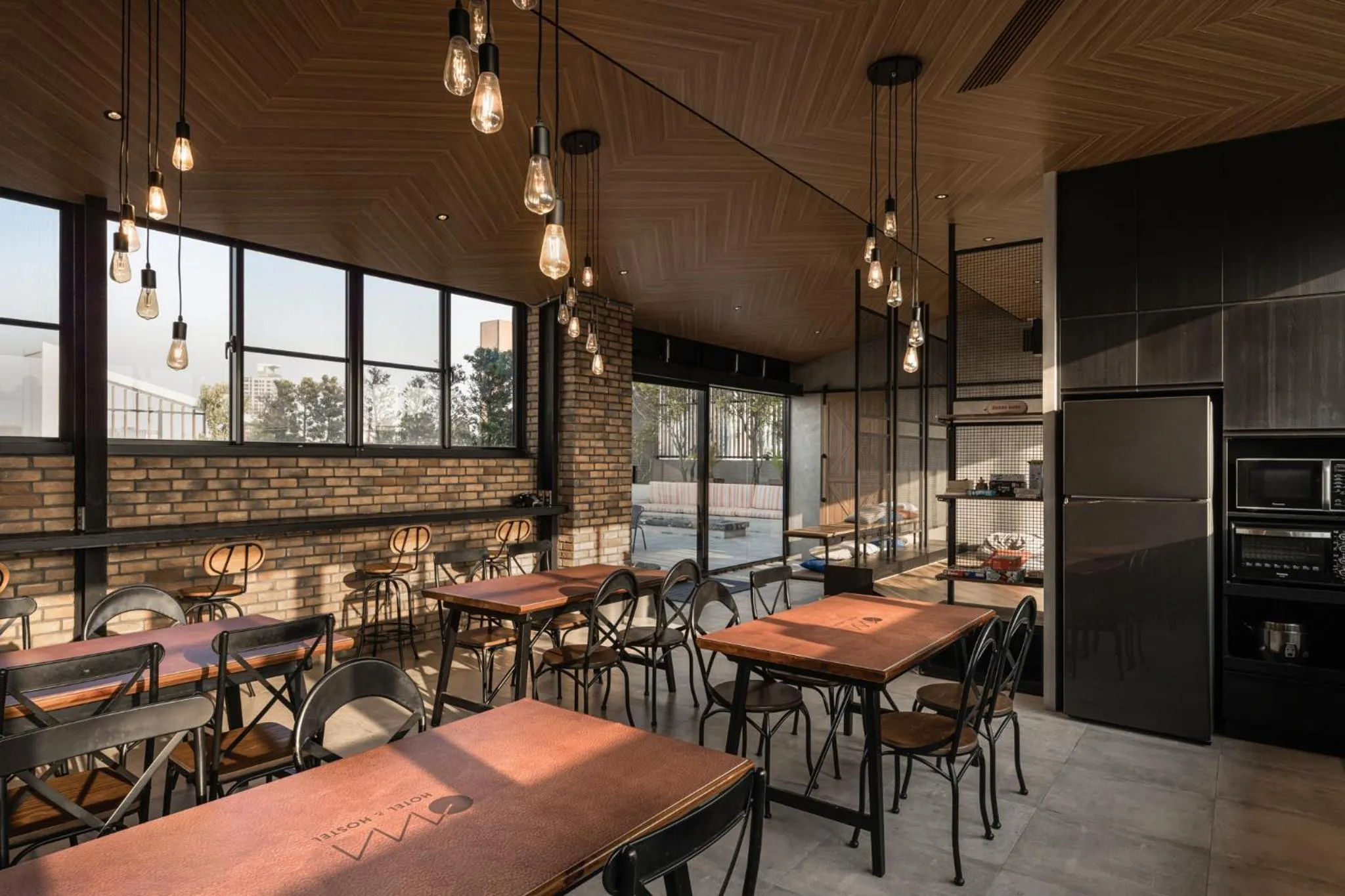 Oinn Hotel & Hostel Tainan