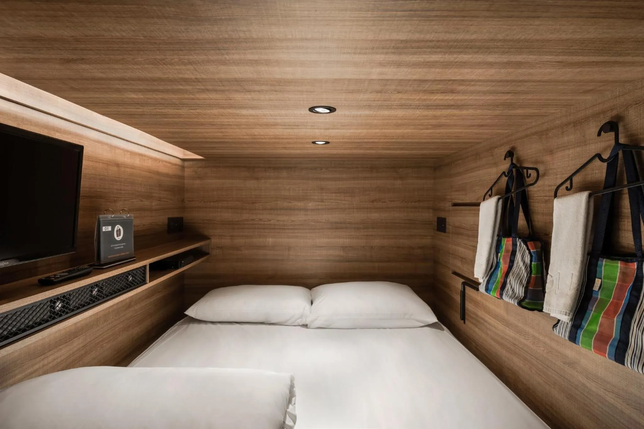 Bed in Oinn Hotel & Hostel Tainan