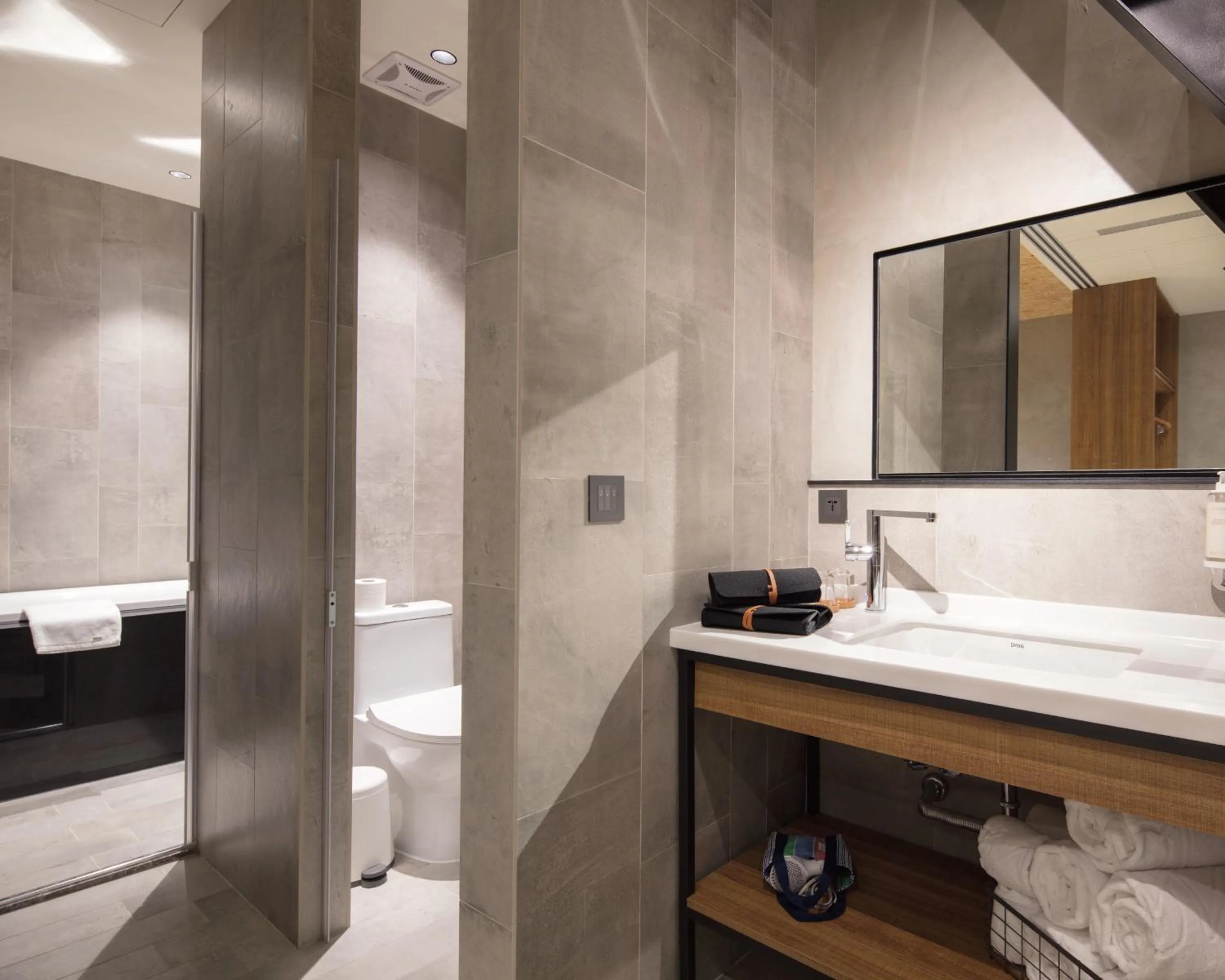 Bathroom in Oinn Hotel & Hostel Tainan