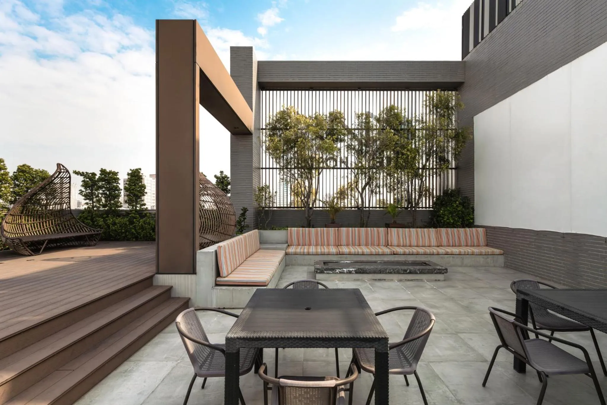 Oinn Hotel & Hostel Tainan