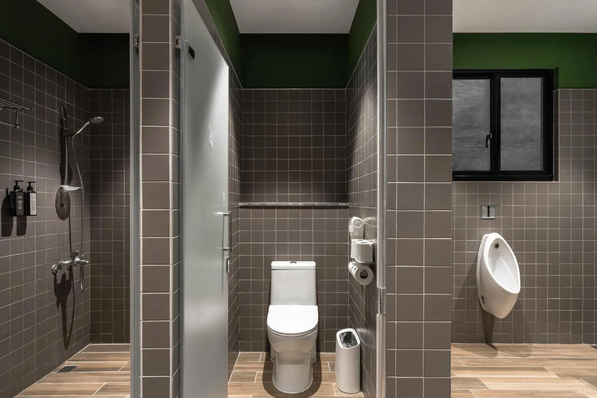 Oinn Hotel & Hostel Tainan