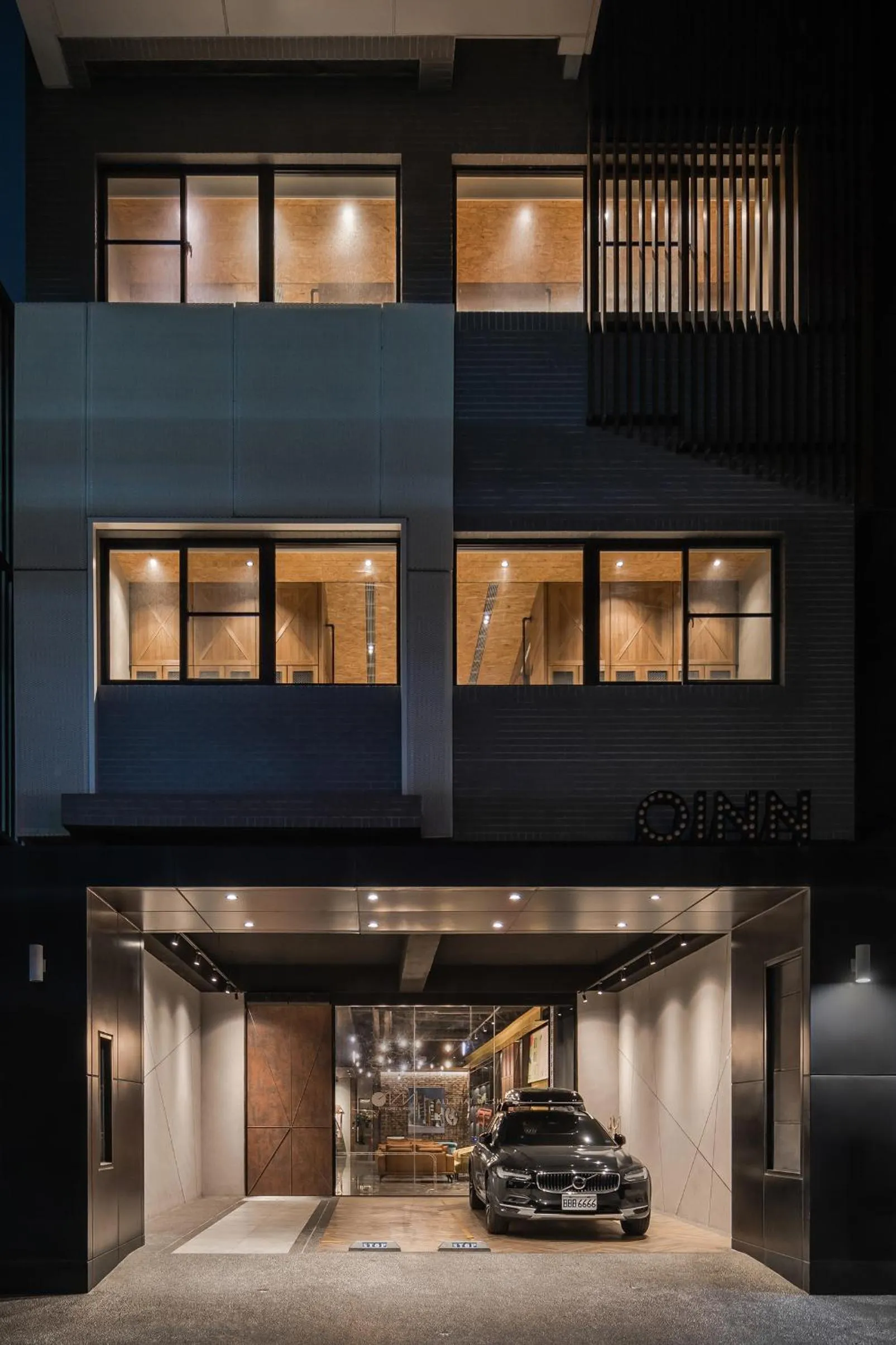 Oinn Hotel & Hostel Tainan