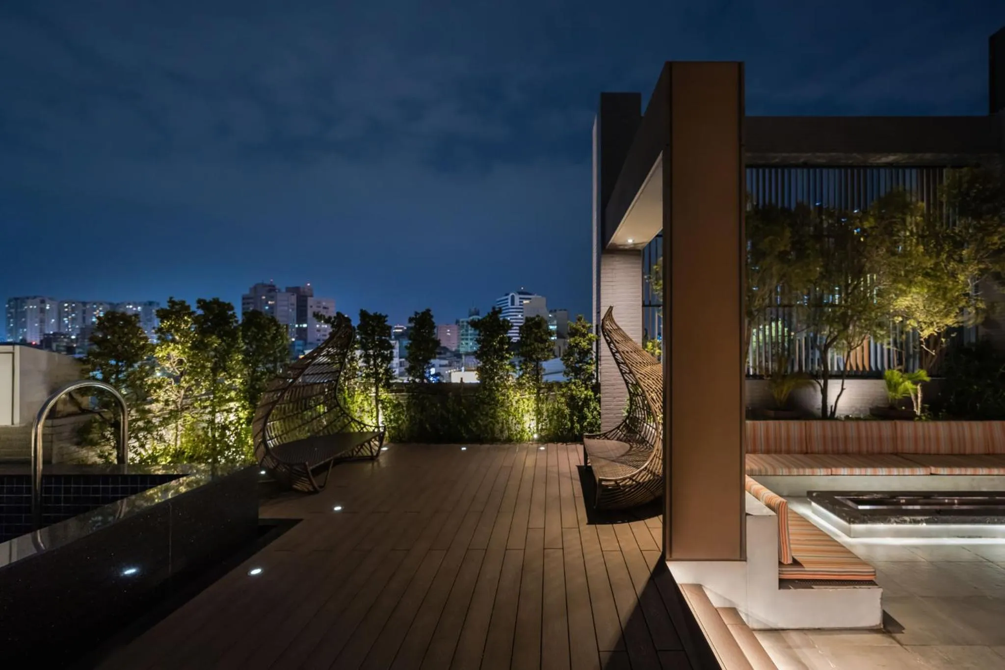 Oinn Hotel & Hostel Tainan