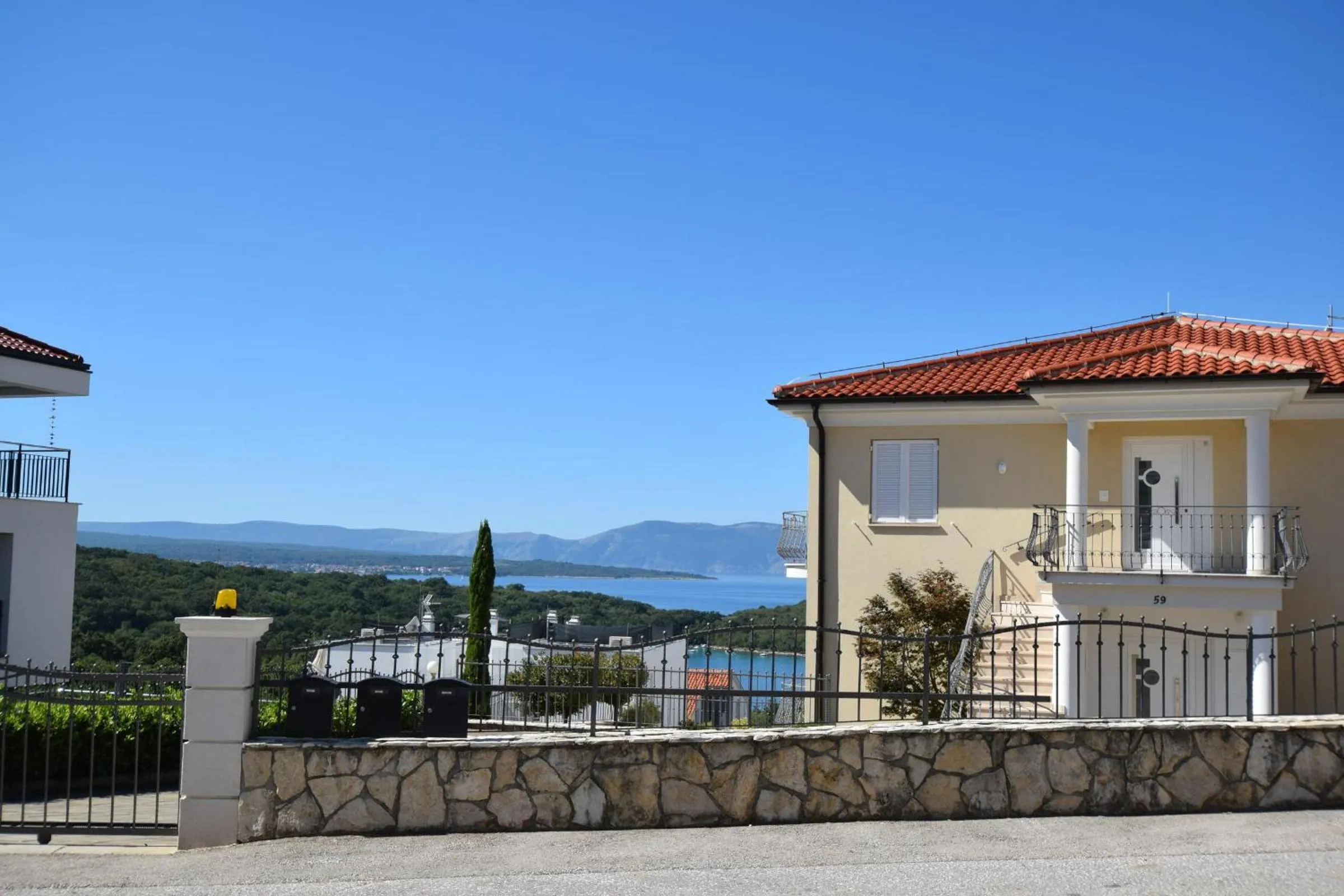 Apartments Marjolovic