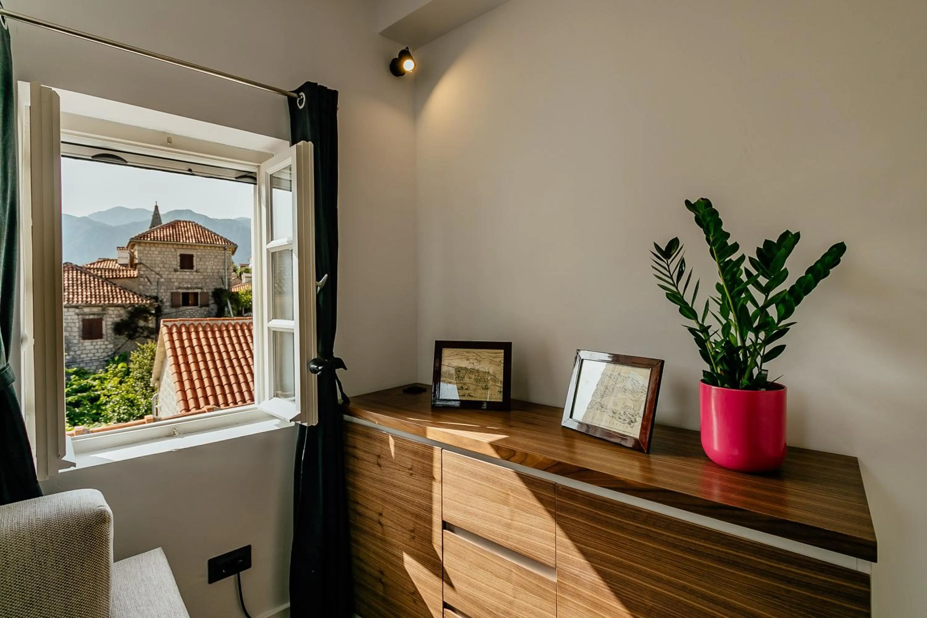 Conte Hotel & Restaurant