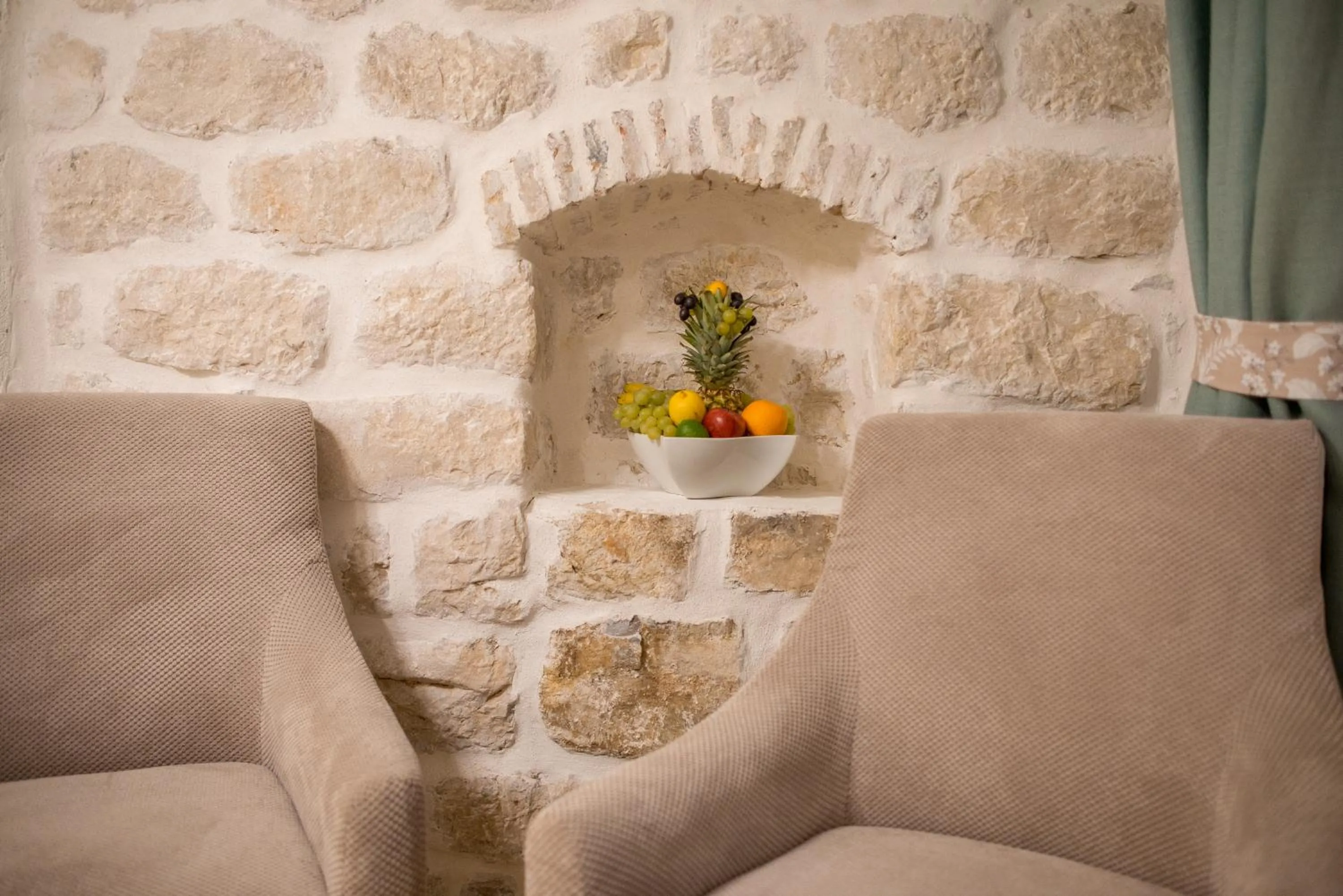 Conte Hotel & Restaurant