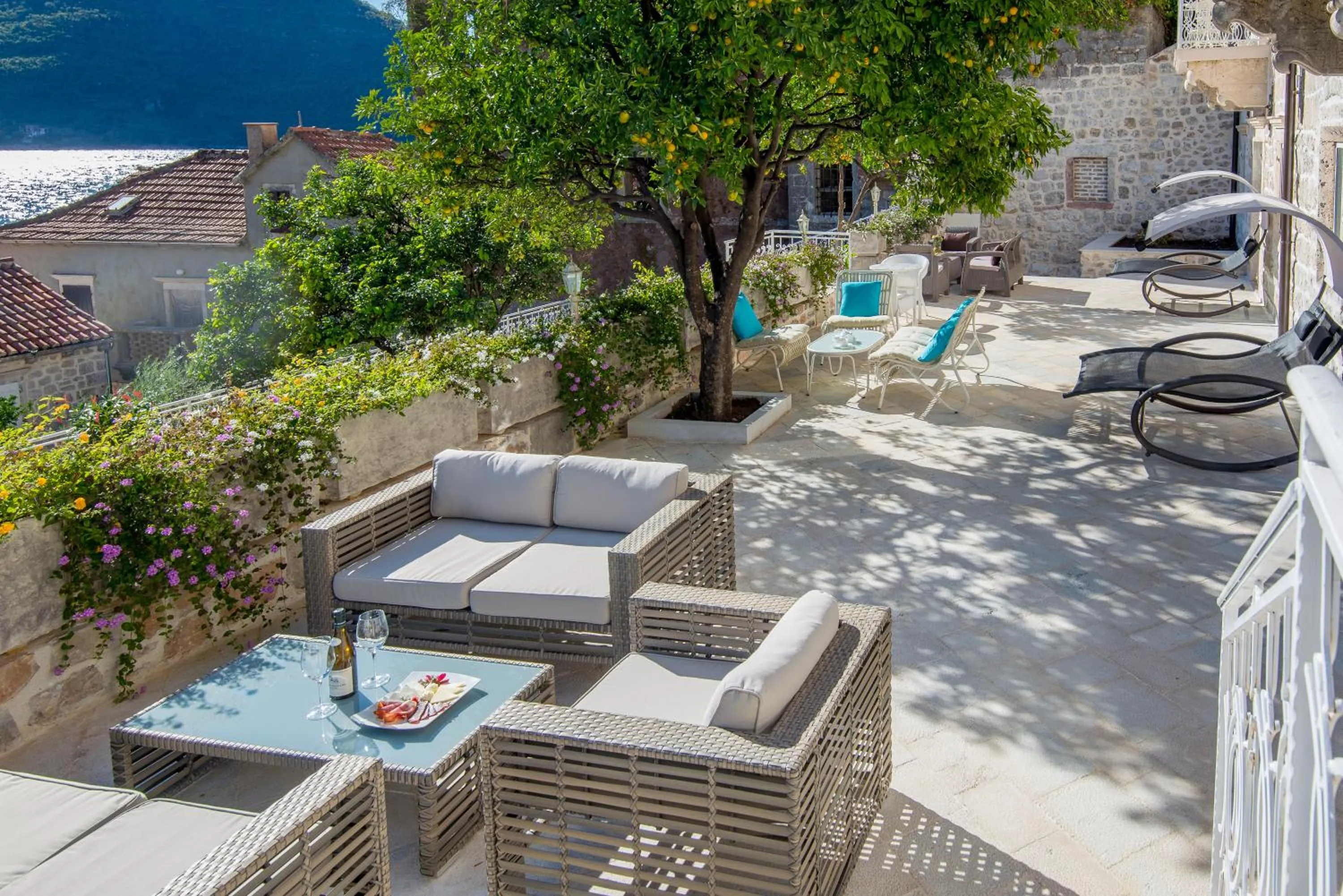 Balcony/Terrace in Conte Hotel & Restaurant