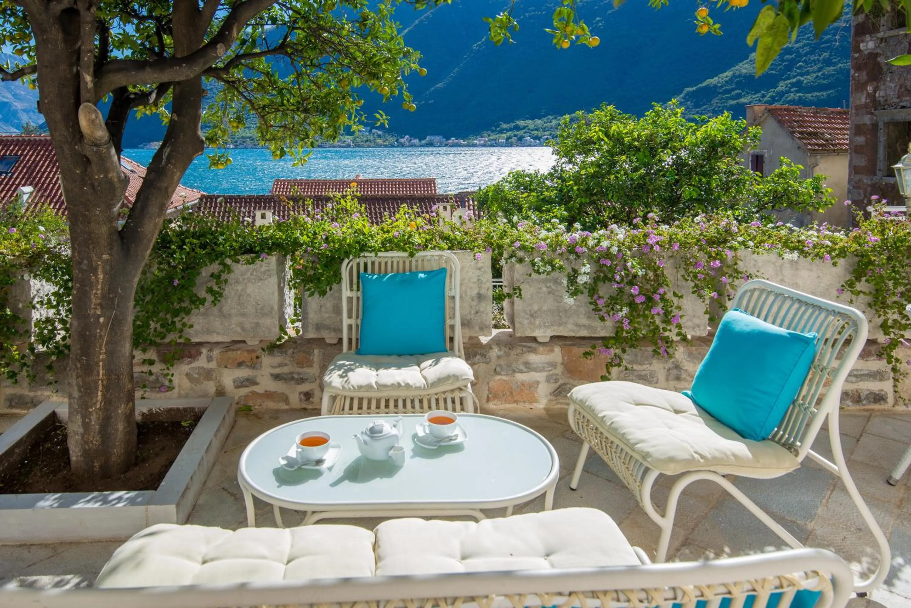 Conte Hotel & Restaurant