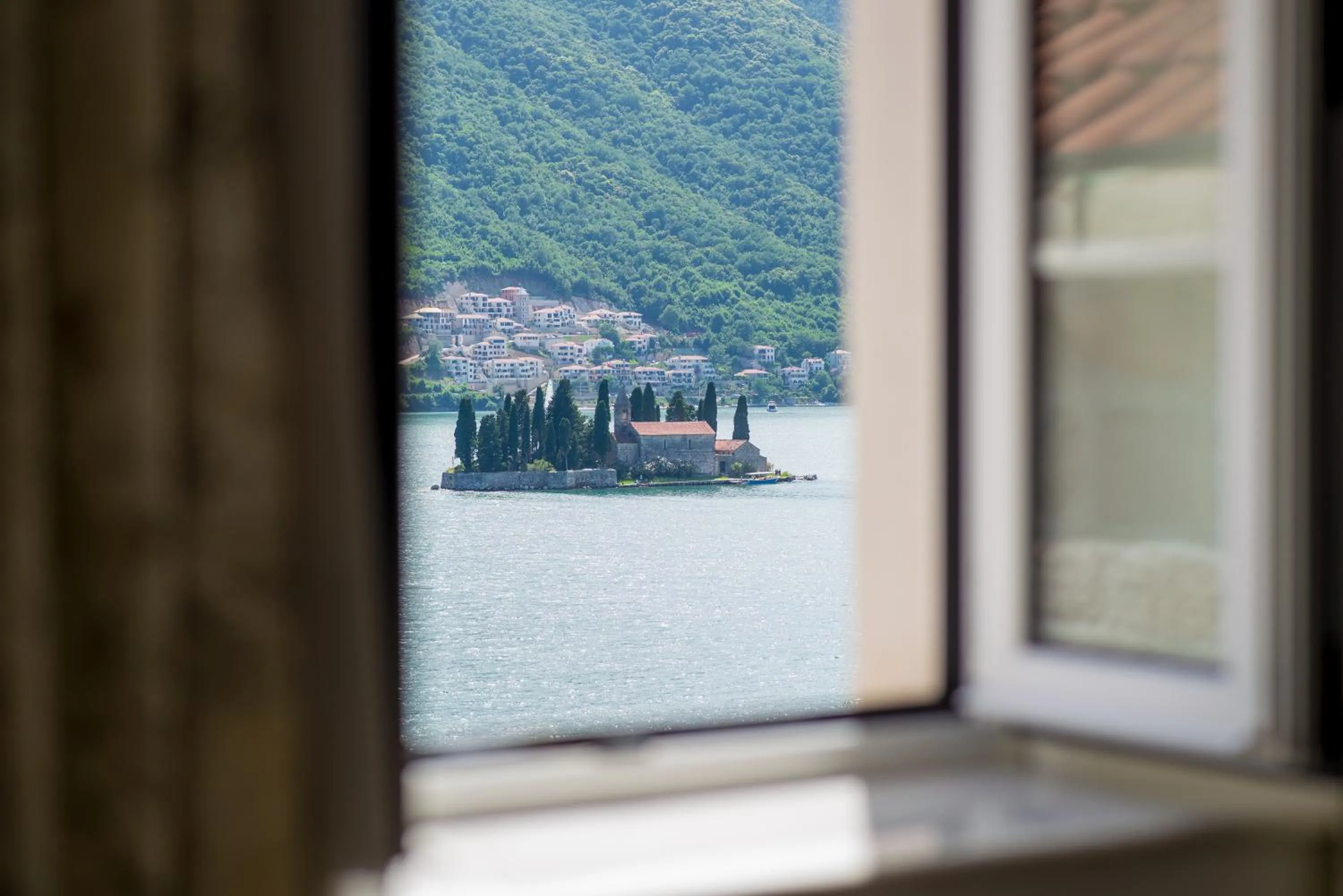 Conte Hotel & Restaurant