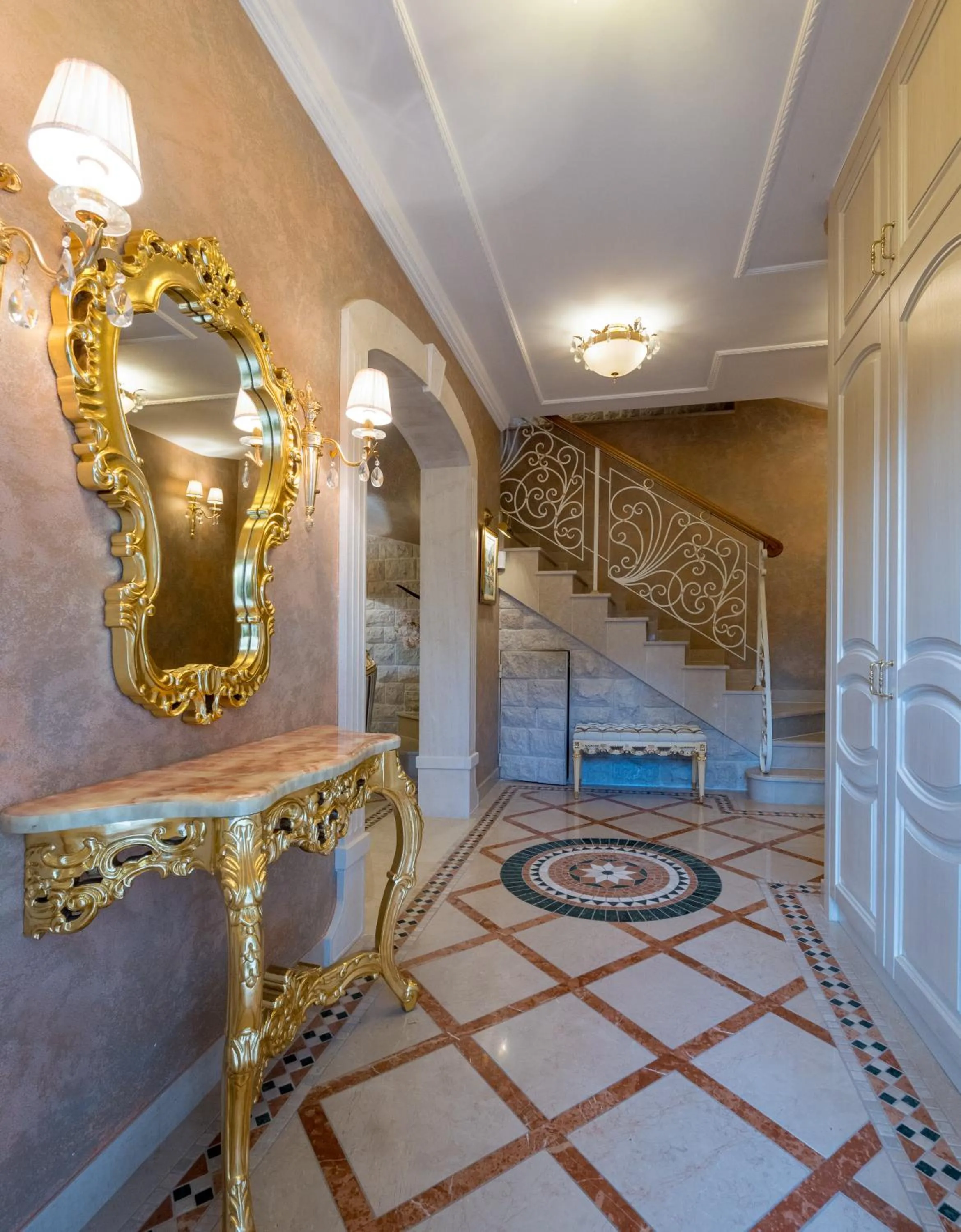 Conte Hotel & Restaurant