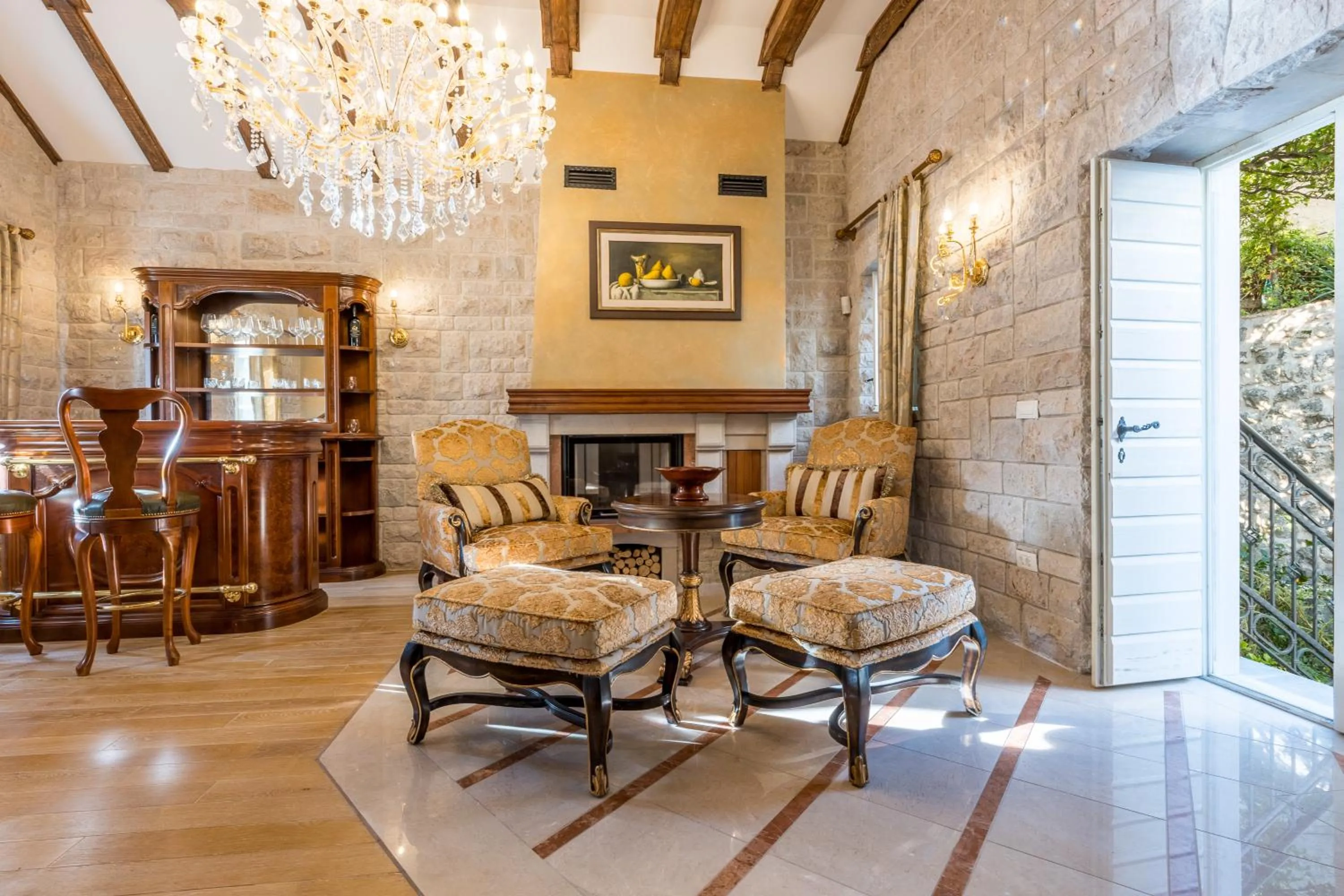 Conte Hotel & Restaurant