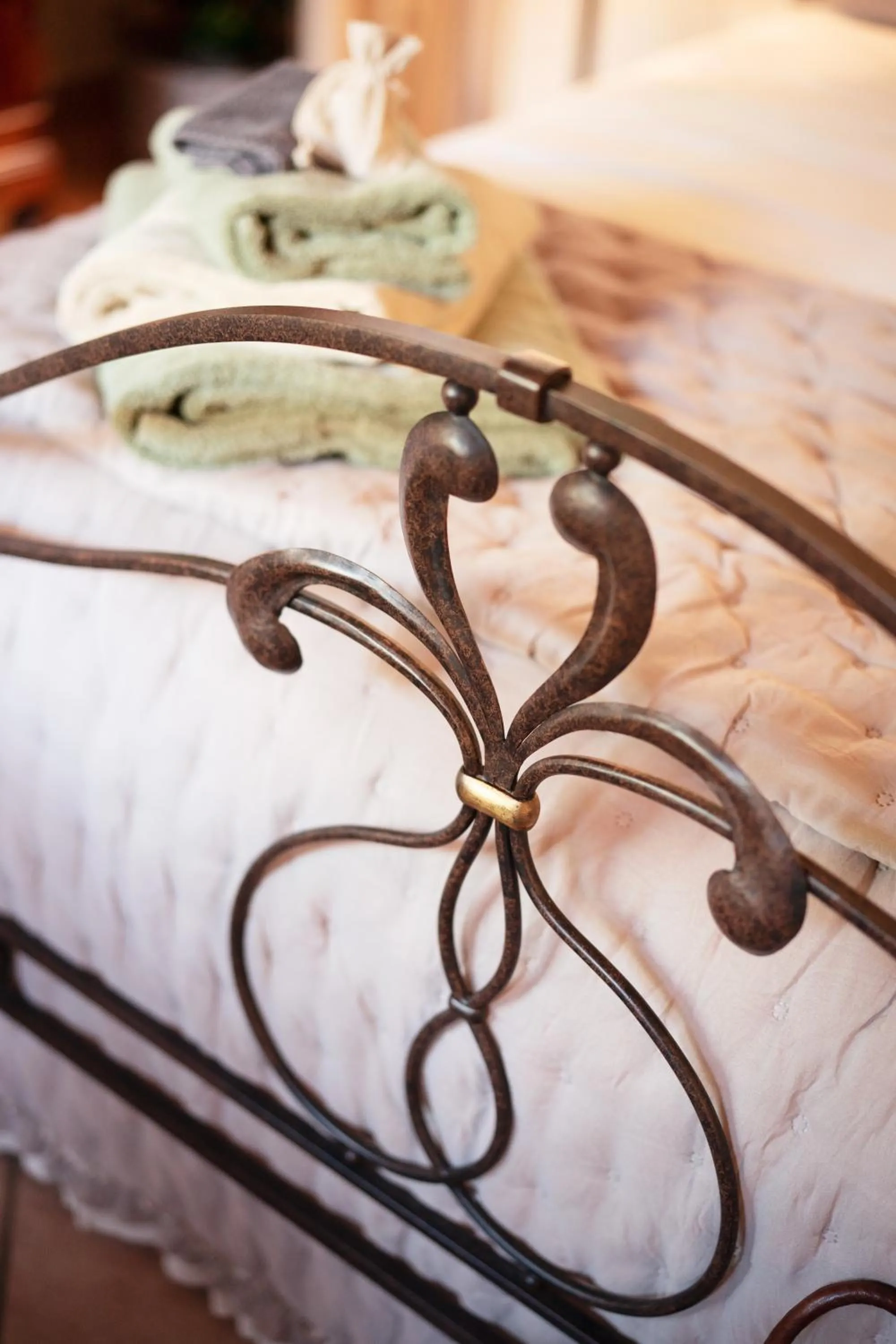 Bed in Villa Montecastello