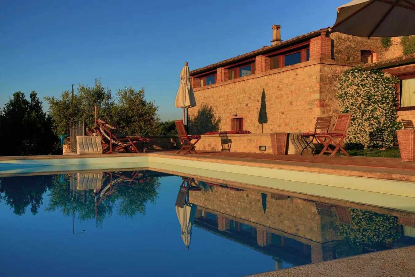Sunrise in Villa Montecastello