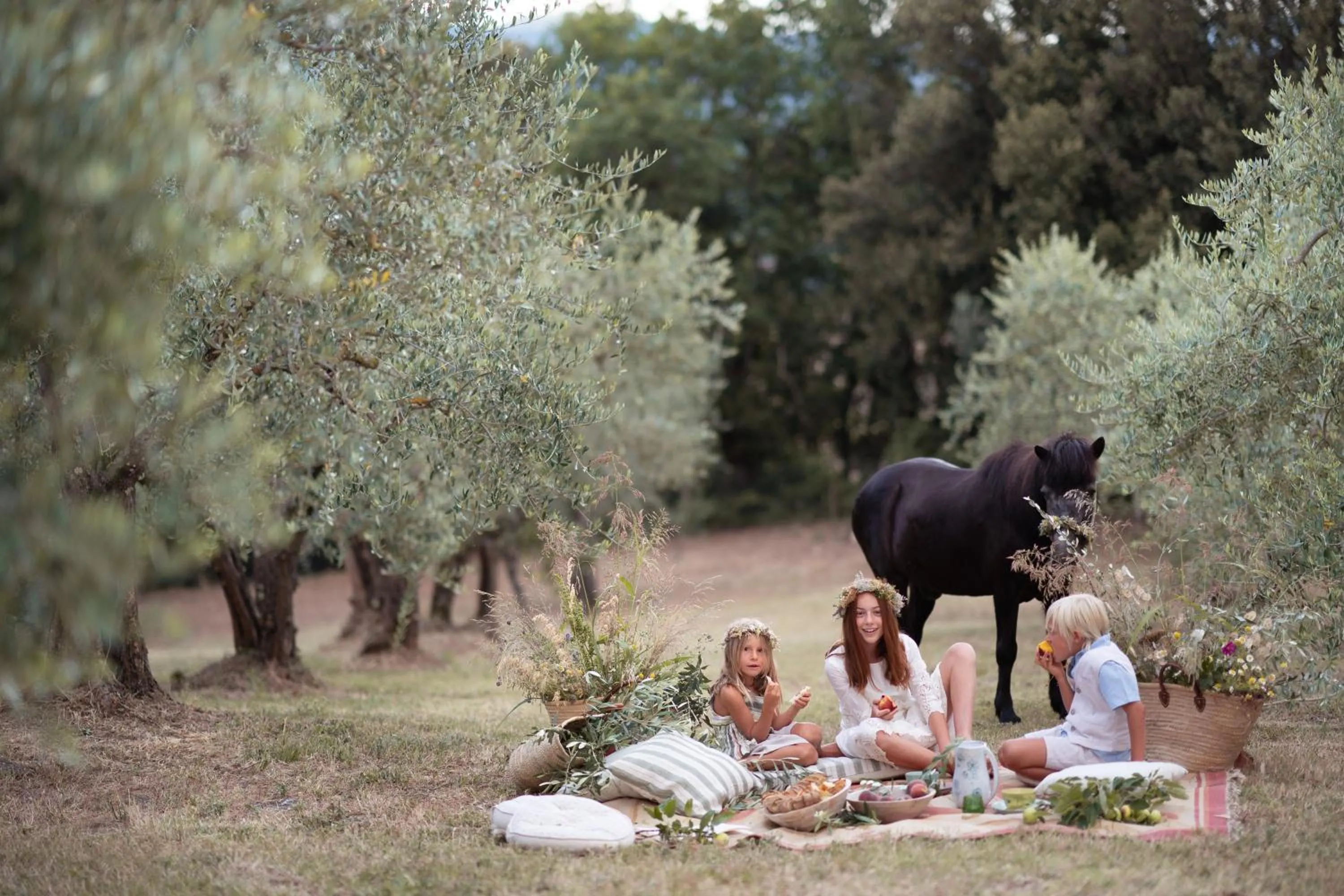 children in Villa Montecastello