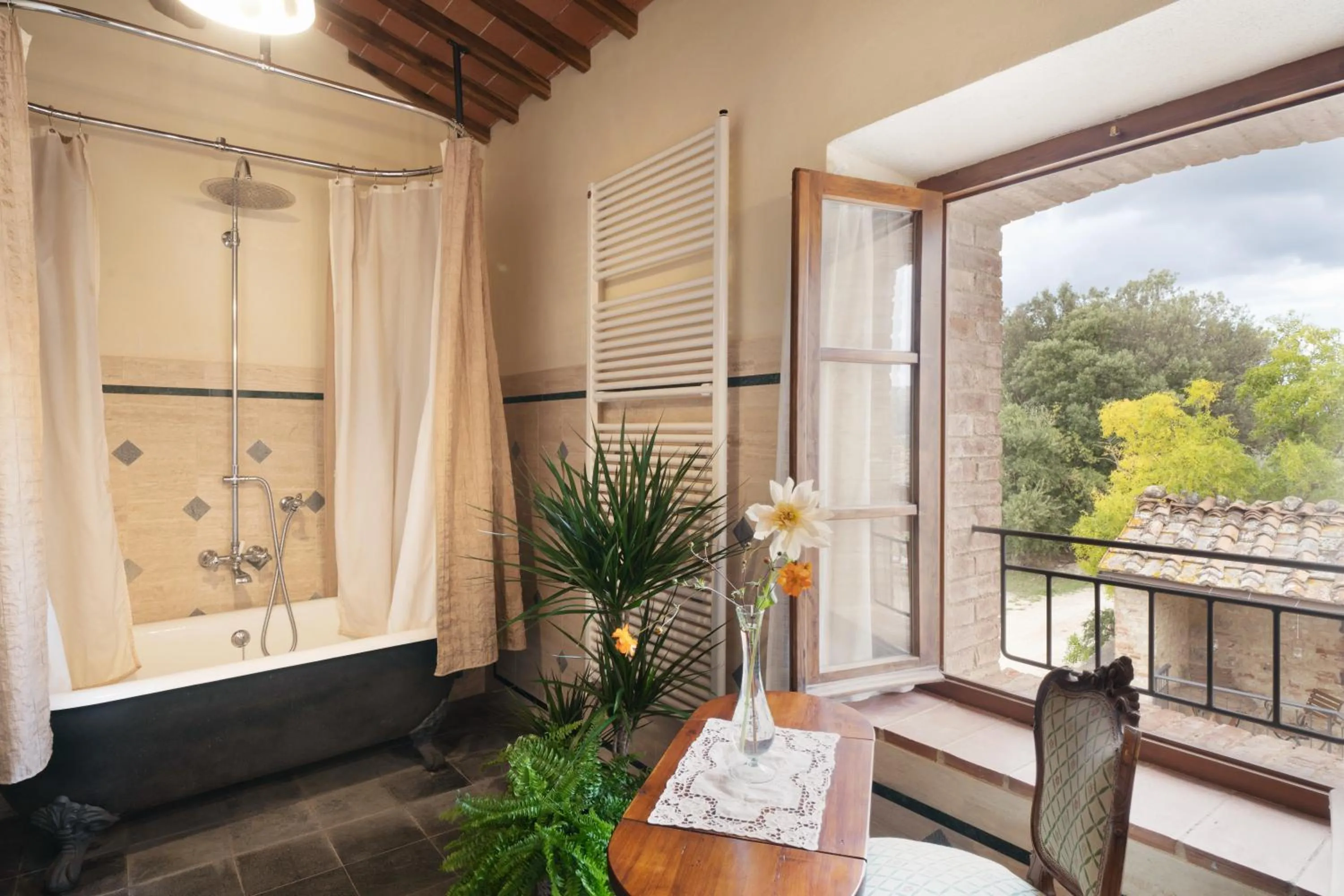Bathroom in Villa Montecastello