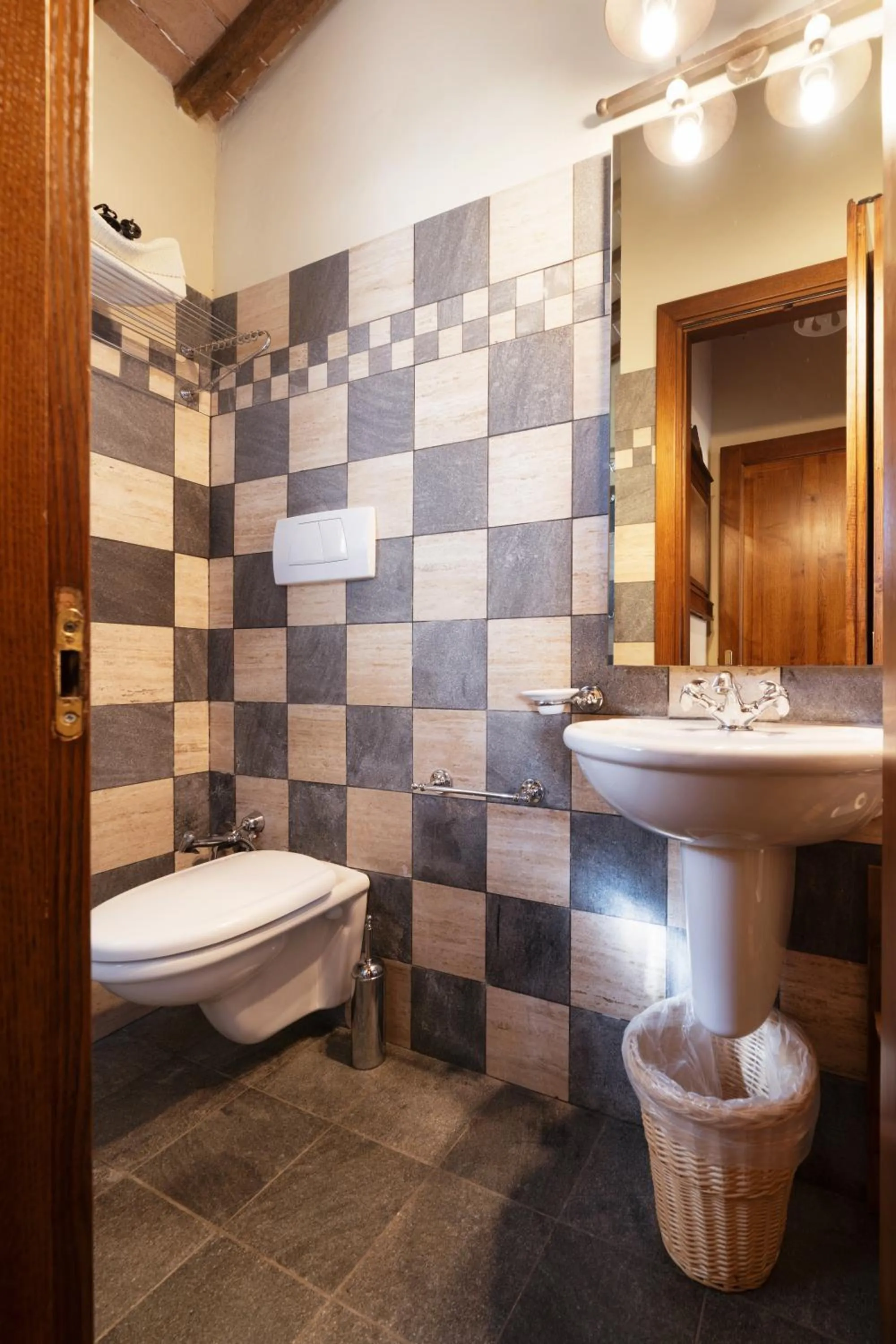 Bathroom in Villa Montecastello