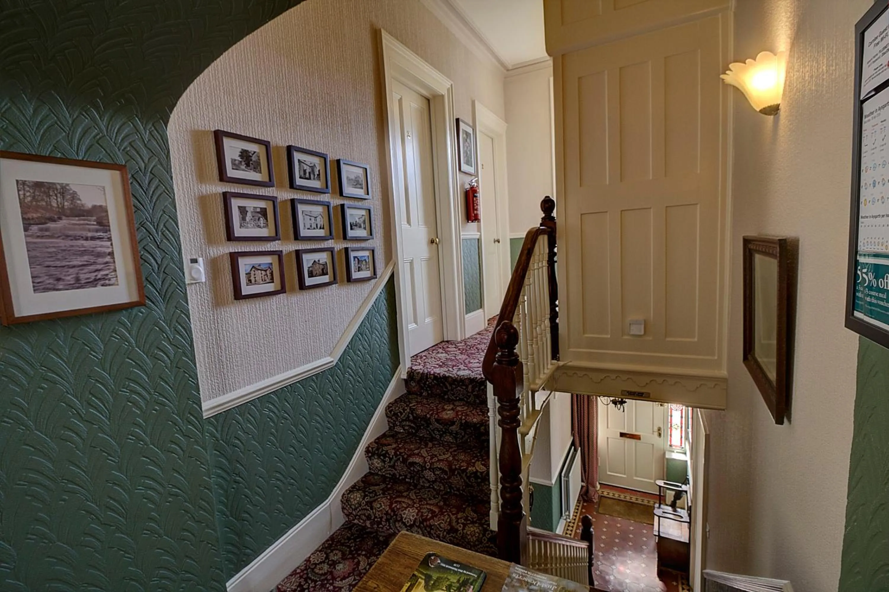 Lobby or reception in Cornlee