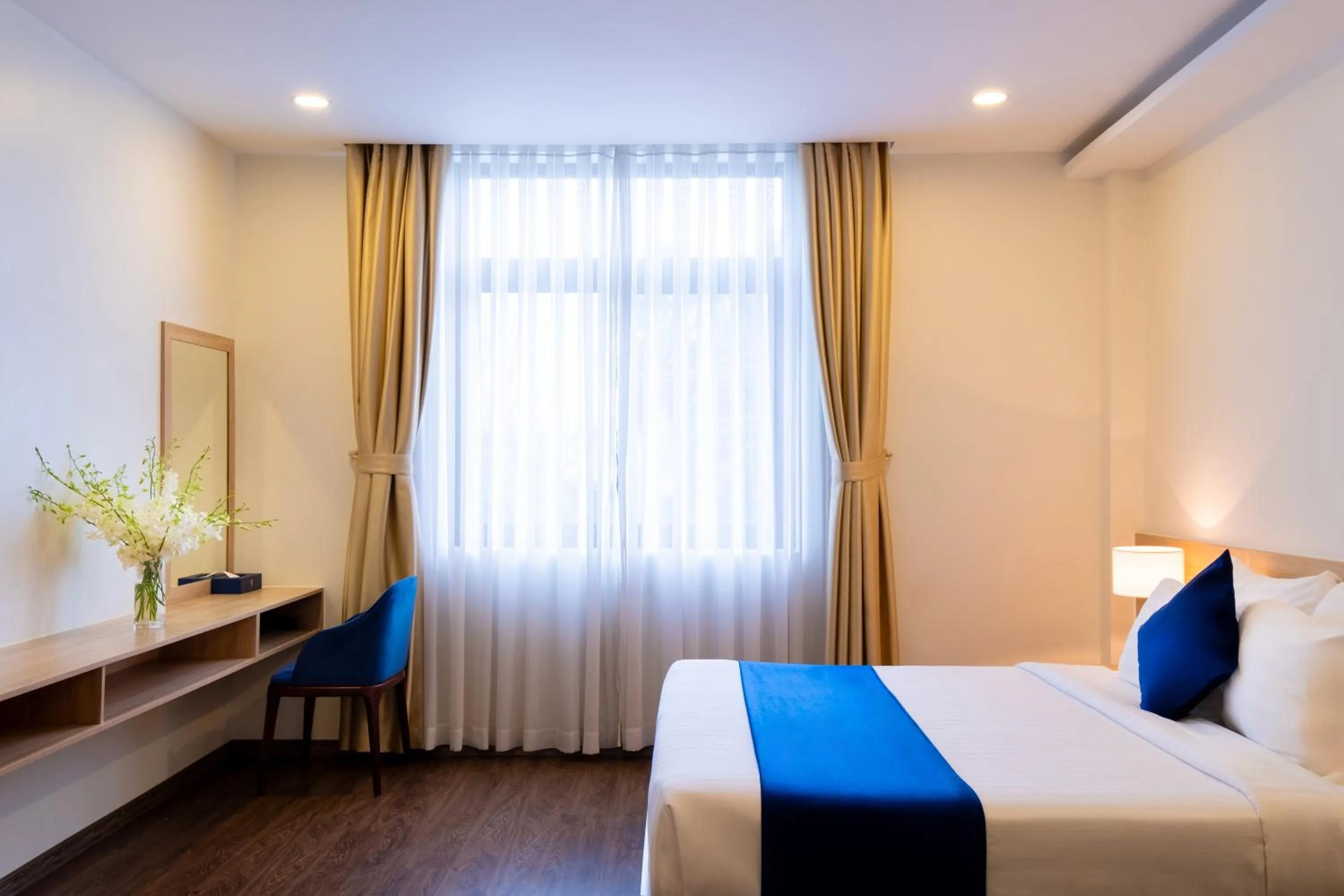 Photo of the whole room, Bed in Sandals Star Hotel