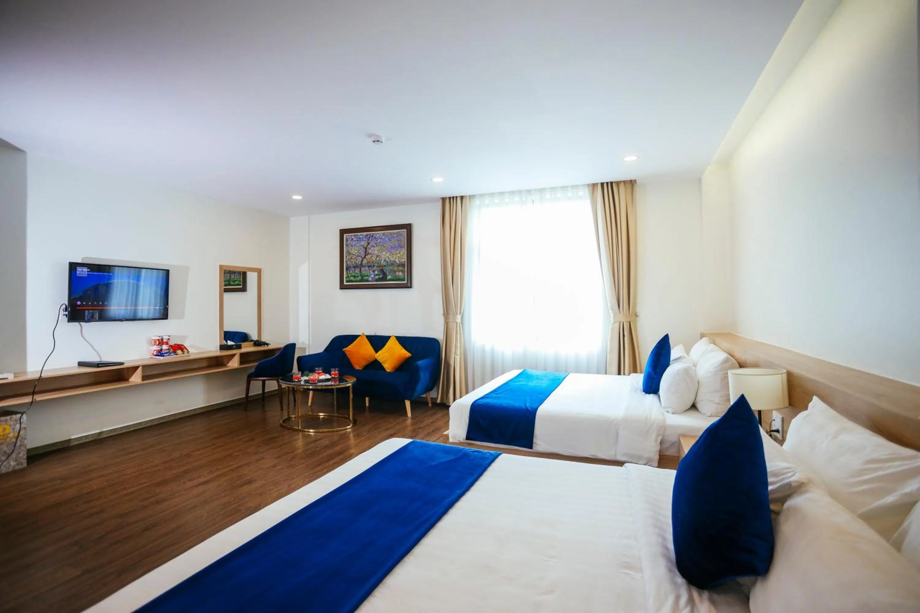 Photo of the whole room, Bed in Sandals Star Hotel