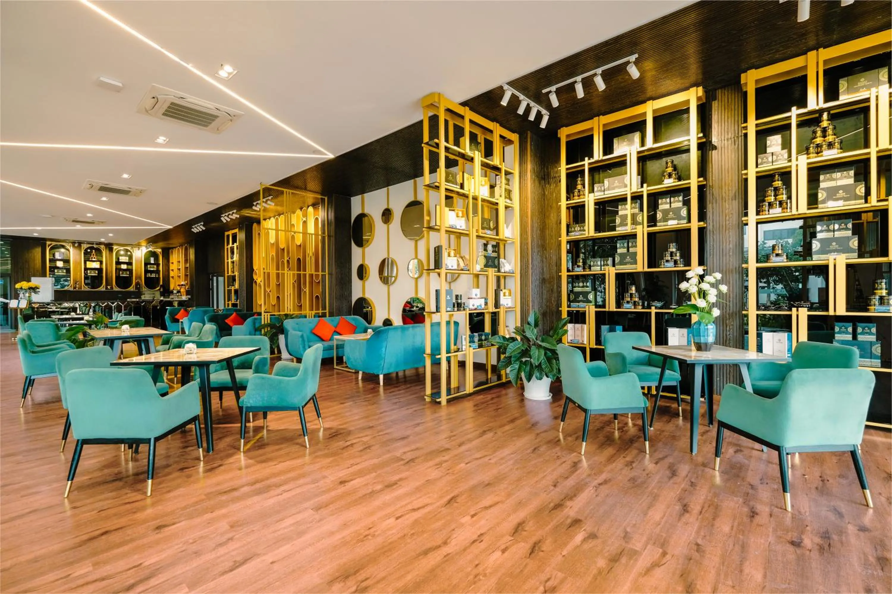 Restaurant/places to eat in Sandals Star Hotel