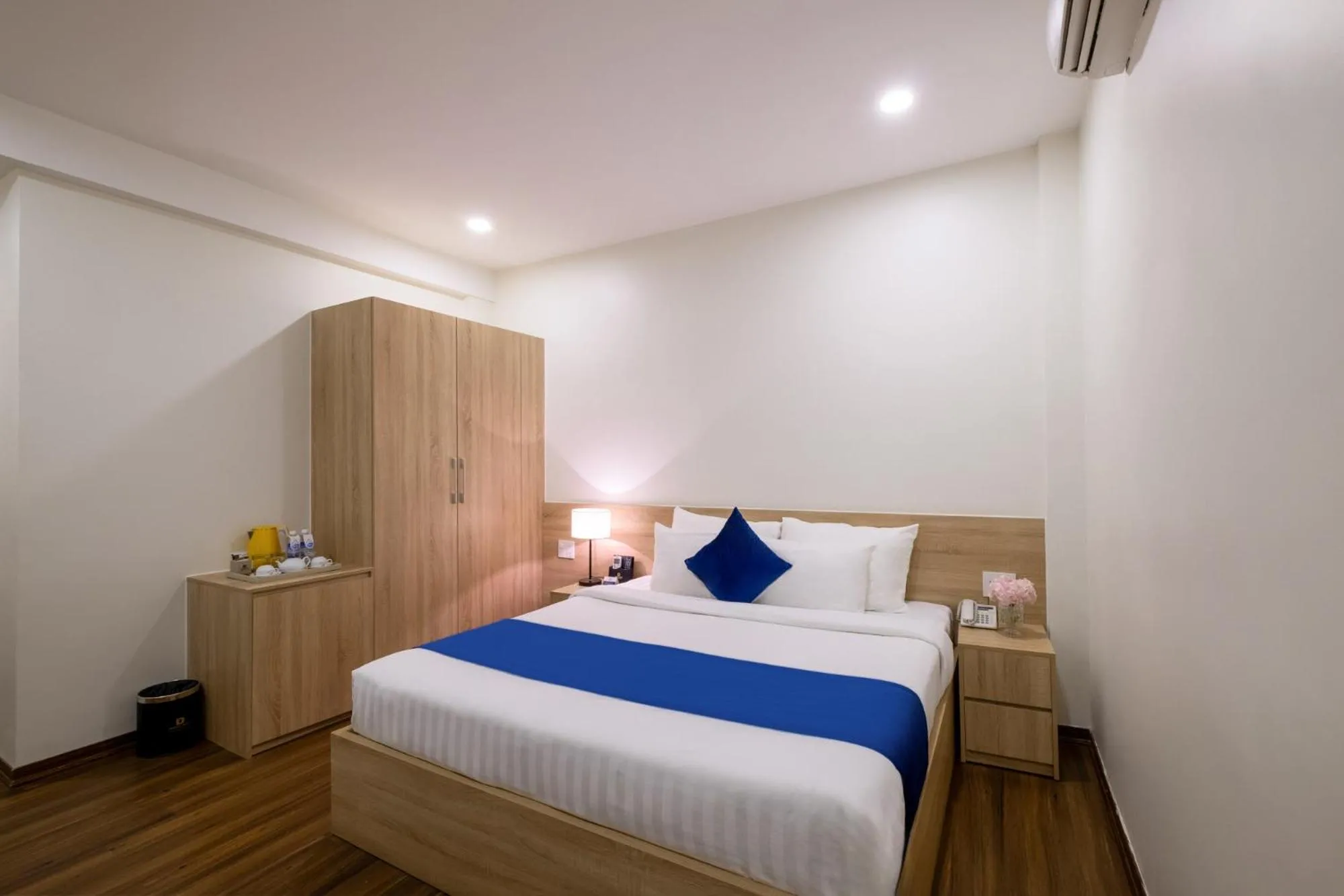 Bedroom, Bed in Sandals Star Hotel