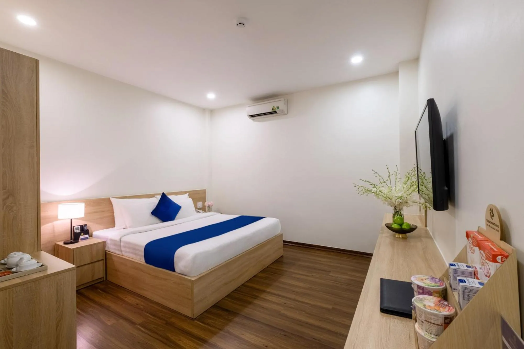 Photo of the whole room, Bed in Sandals Star Hotel