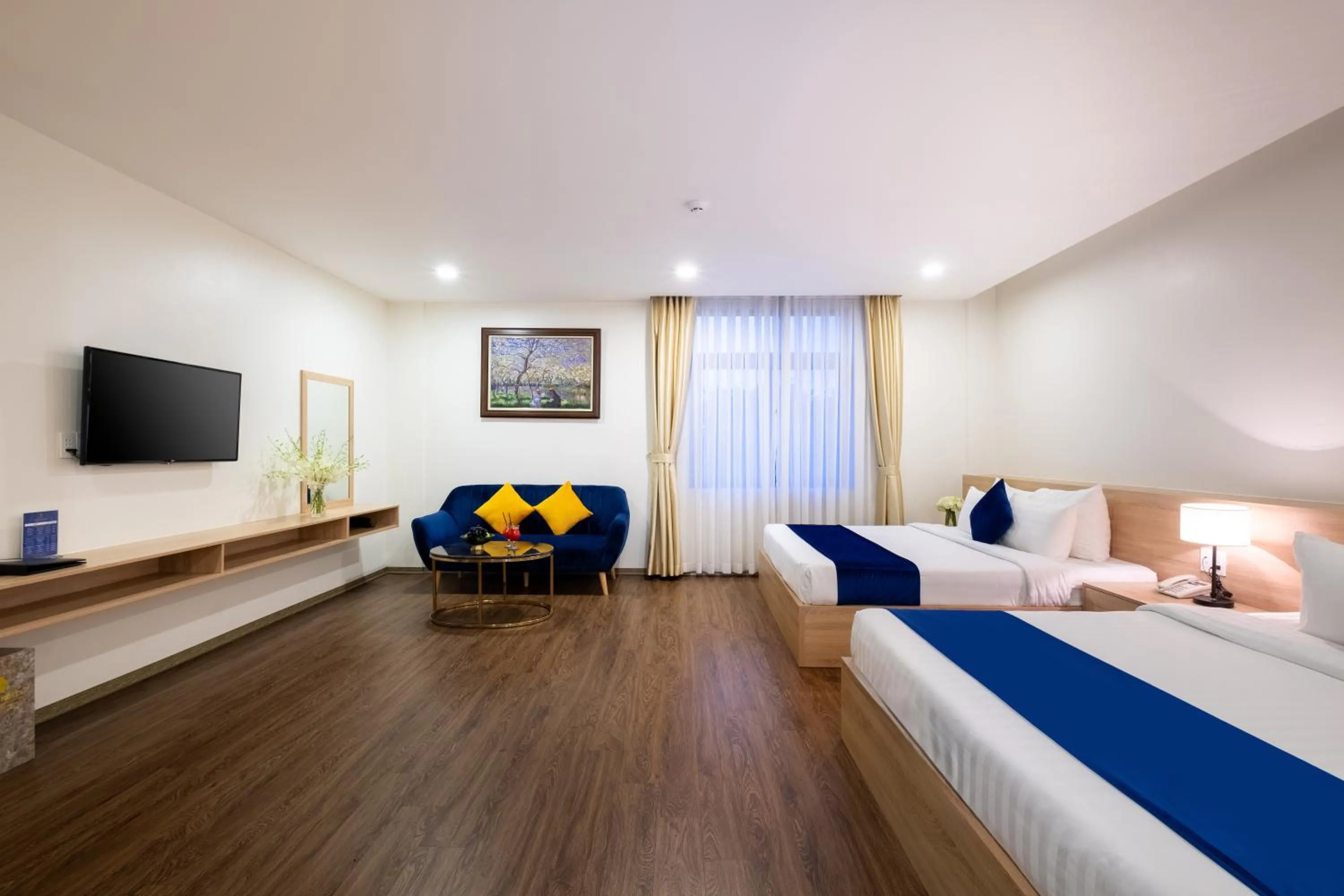 Photo of the whole room, Bed in Sandals Star Hotel
