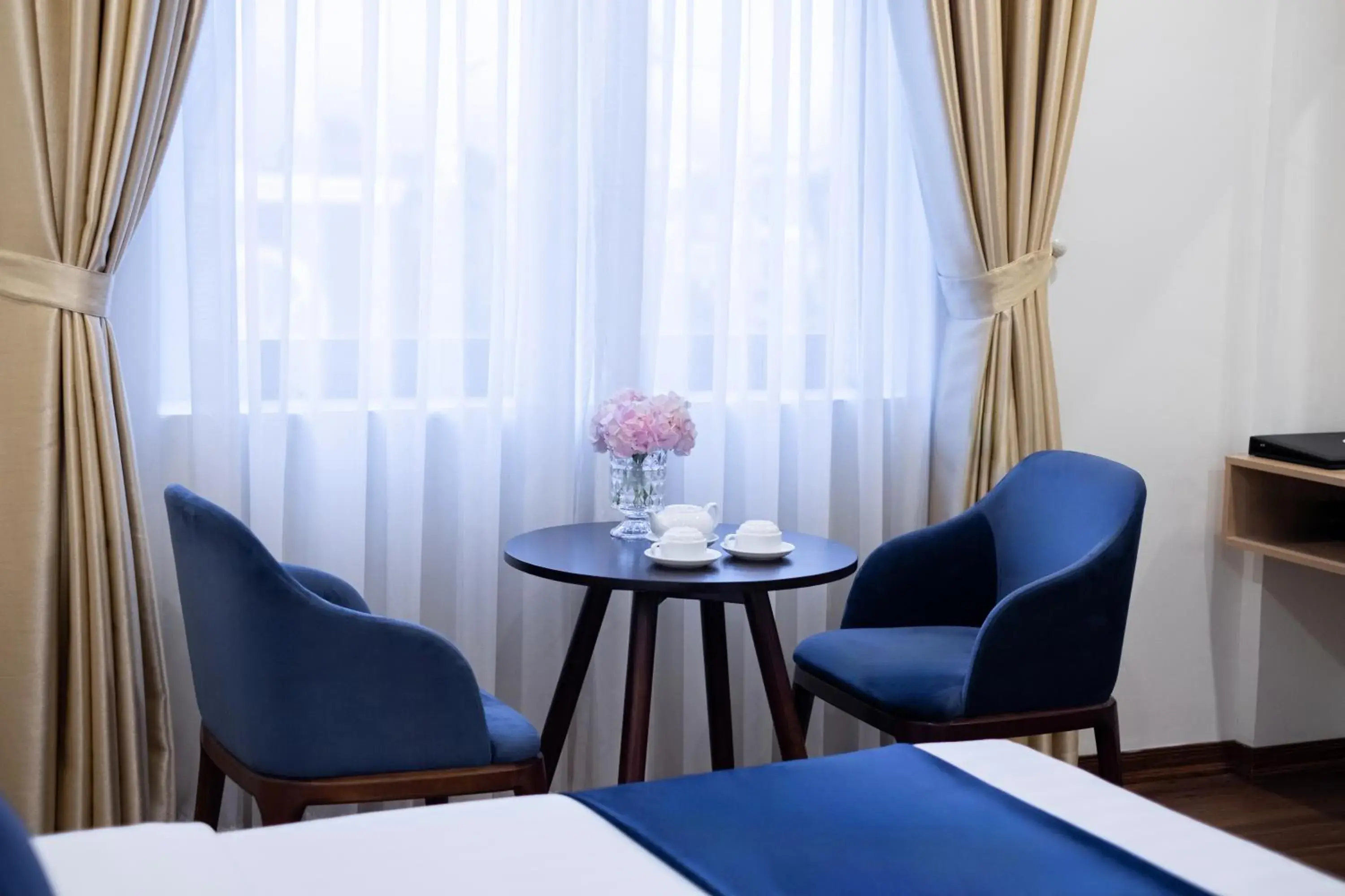 Deluxe Room (2 Adults + 1 Child) in Sandals Star Hotel Deluxe Room (2 Adults + 1 Child) in Sandals Star Hotel