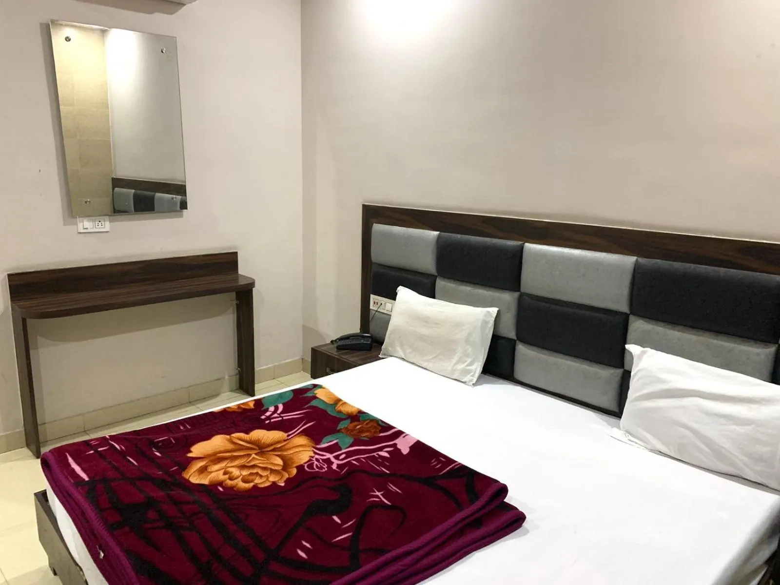 Bedroom, Bed in Hotel Sukhman Residency