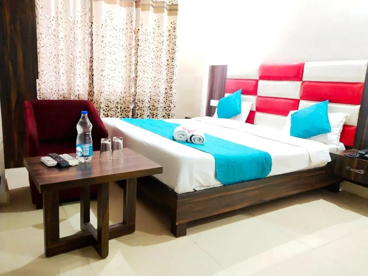 Bedroom, Bed in Hotel Sukhman Residency Bedroom, Bed in Hotel Sukhman Residency
