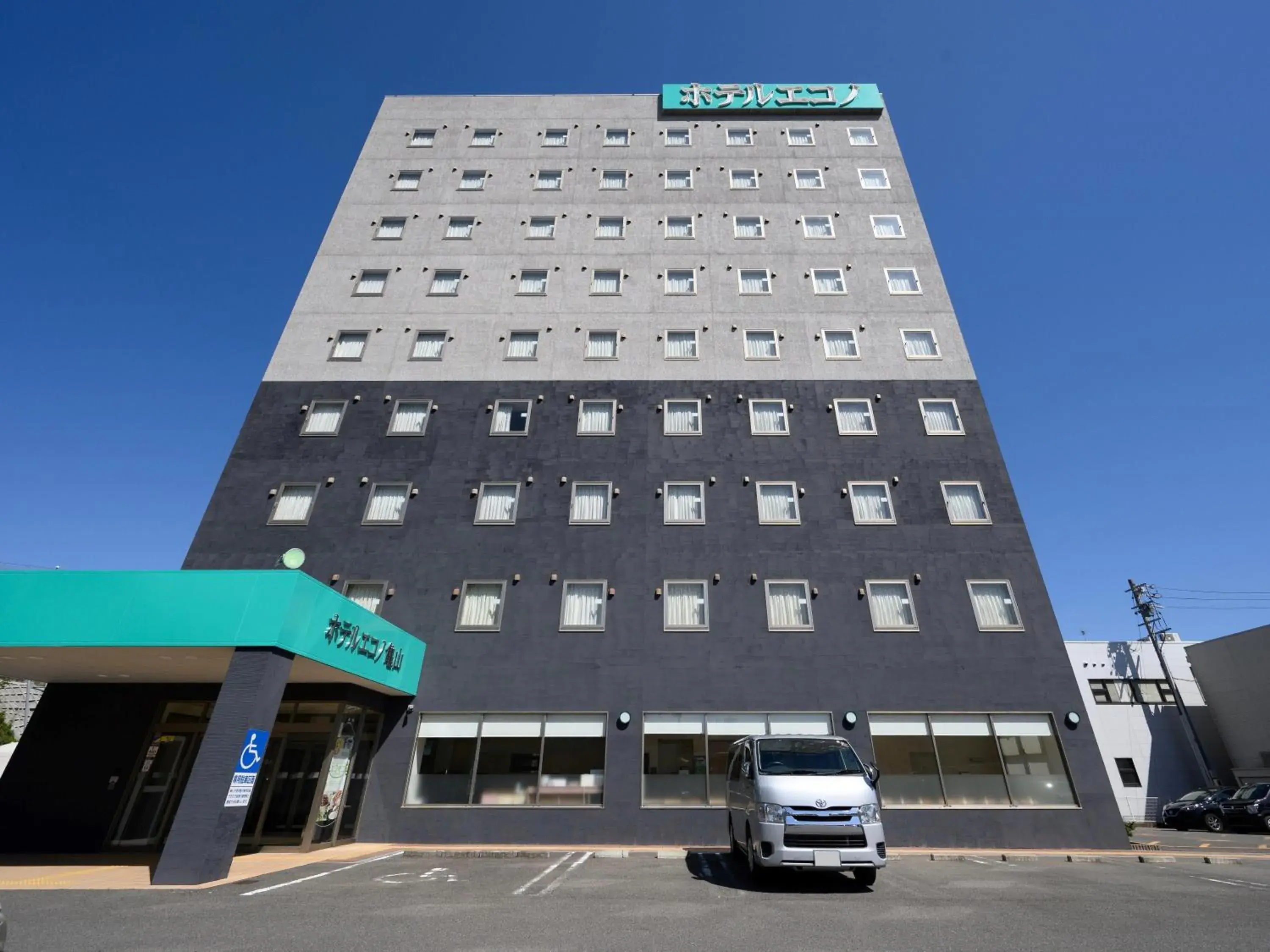 Property building in Hotel Econo Kameyama Property building in Hotel Econo Kameyama