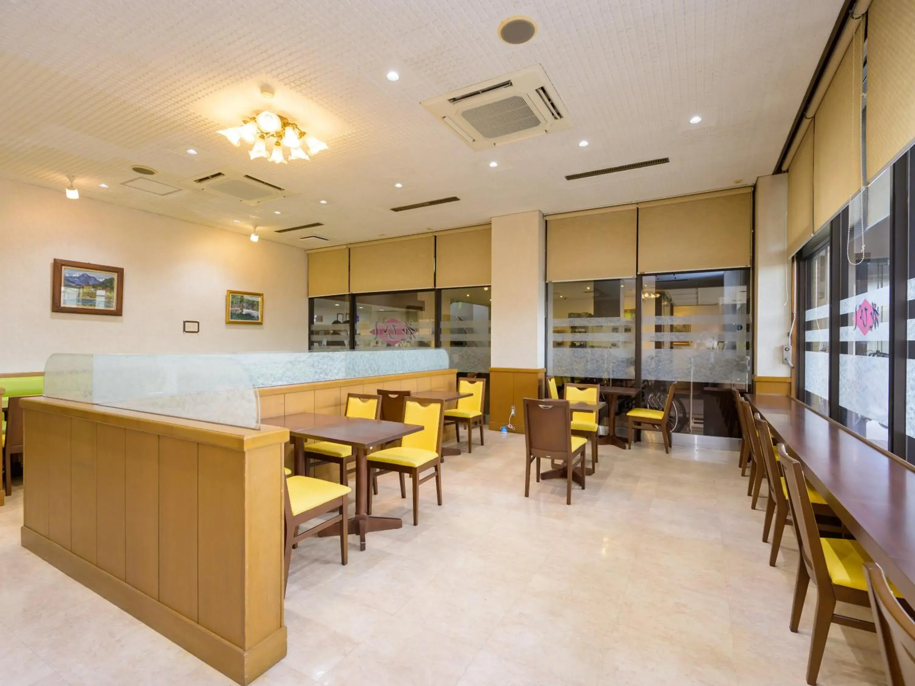 Restaurant/places to eat in Hisai Green Hotel Restaurant/places to eat in Hisai Green Hotel