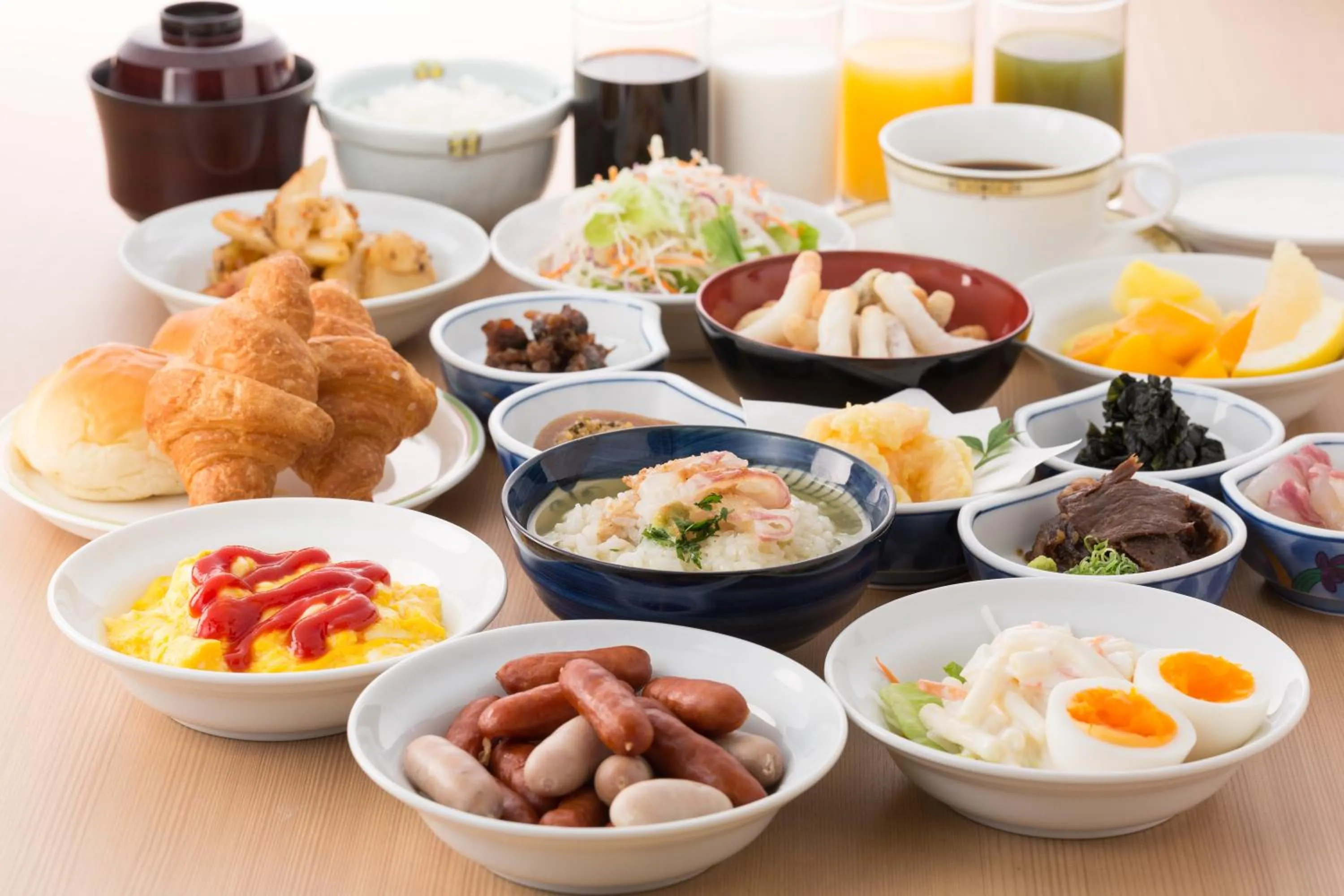 Food and drinks in Hisai Green Hotel