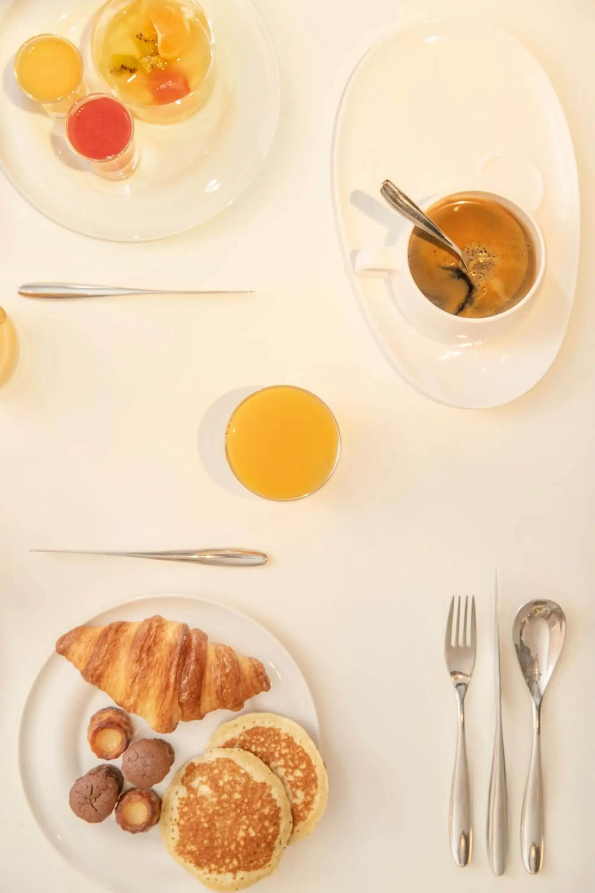 Breakfast in Hôtel Le B d'Arcachon by Inwood Hotels Breakfast in Hôtel Le B d'Arcachon by Inwood Hotels