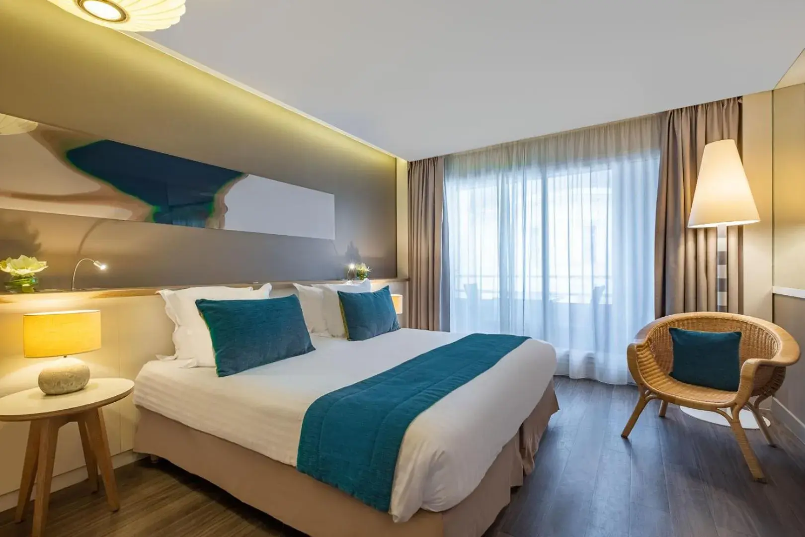 Photo of the whole room, Bed in Hôtel Le B d'Arcachon by Inwood Hotels Photo of the whole room, Bed in Hôtel Le B d'Arcachon by Inwood Hotels