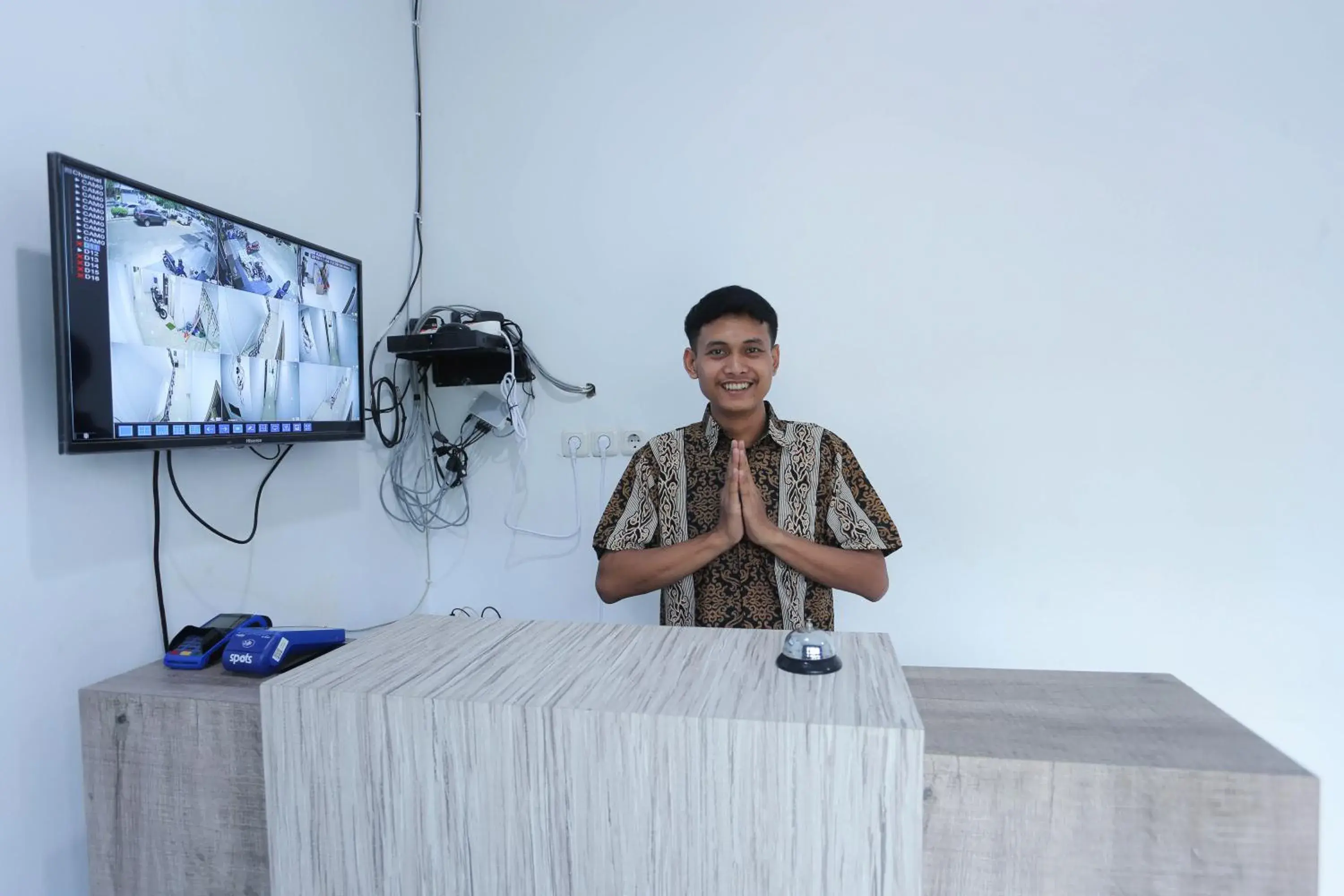 Staff in ratana cengkareng syariah Staff in ratana cengkareng syariah