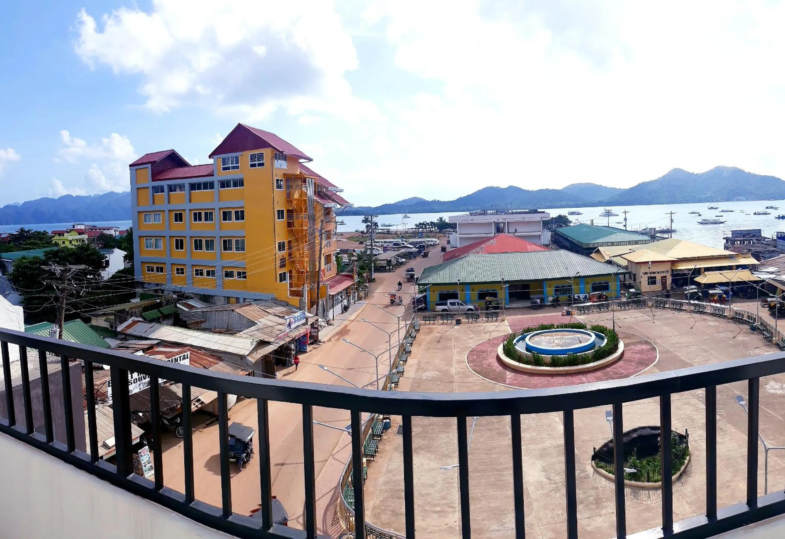 A&A ABE BAYFRONT INN