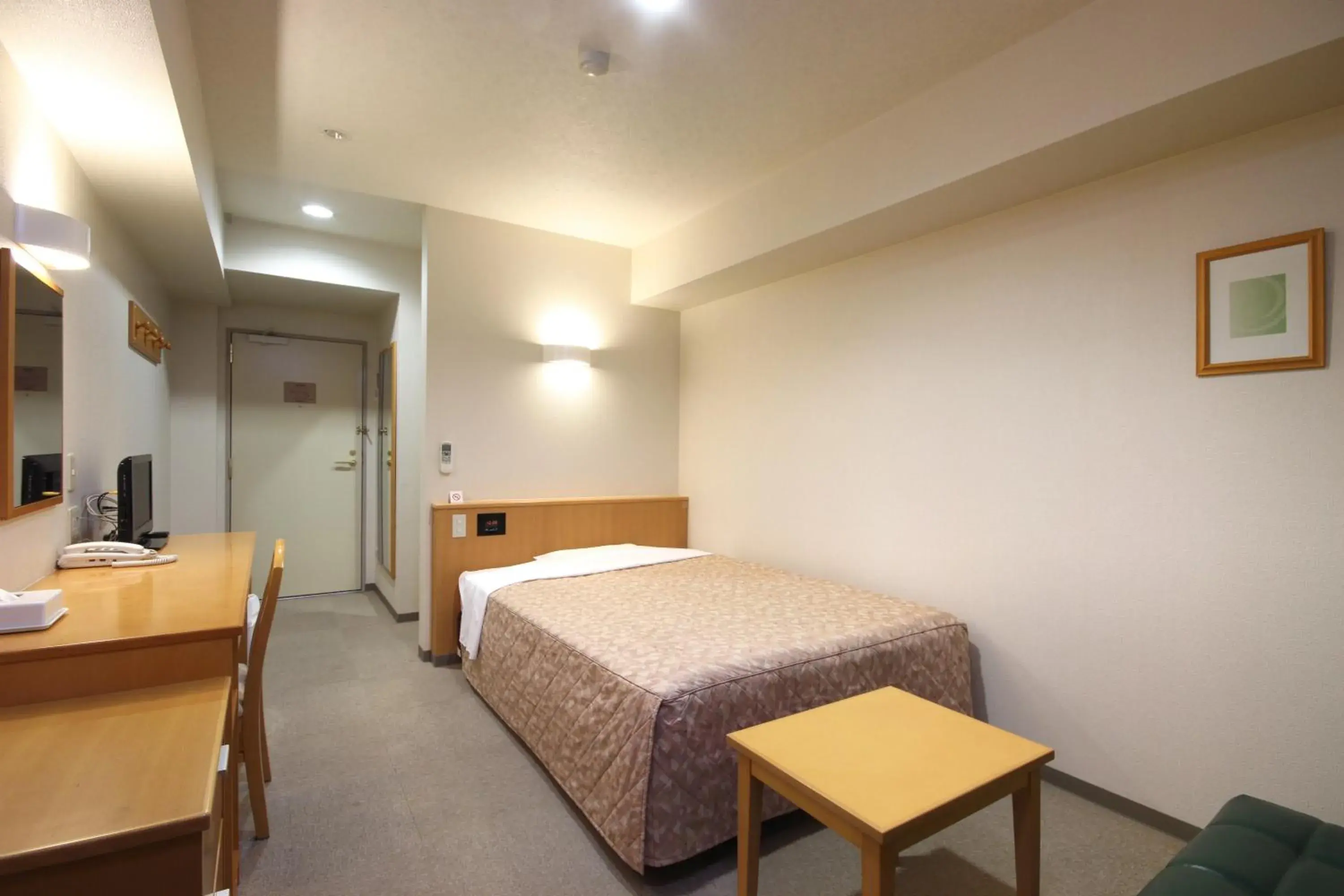 Photo of the whole room, Bed in Best Inn Uozu Photo of the whole room, Bed in Best Inn Uozu