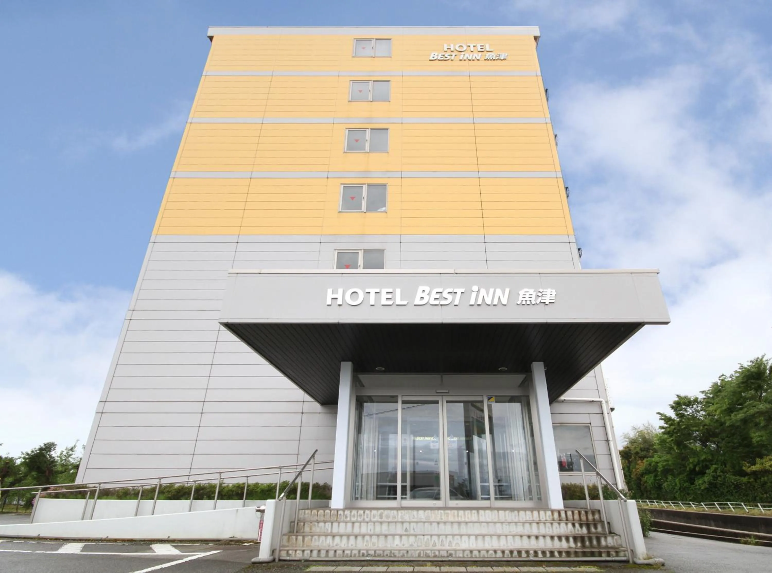 Property building in Best Inn Uozu
