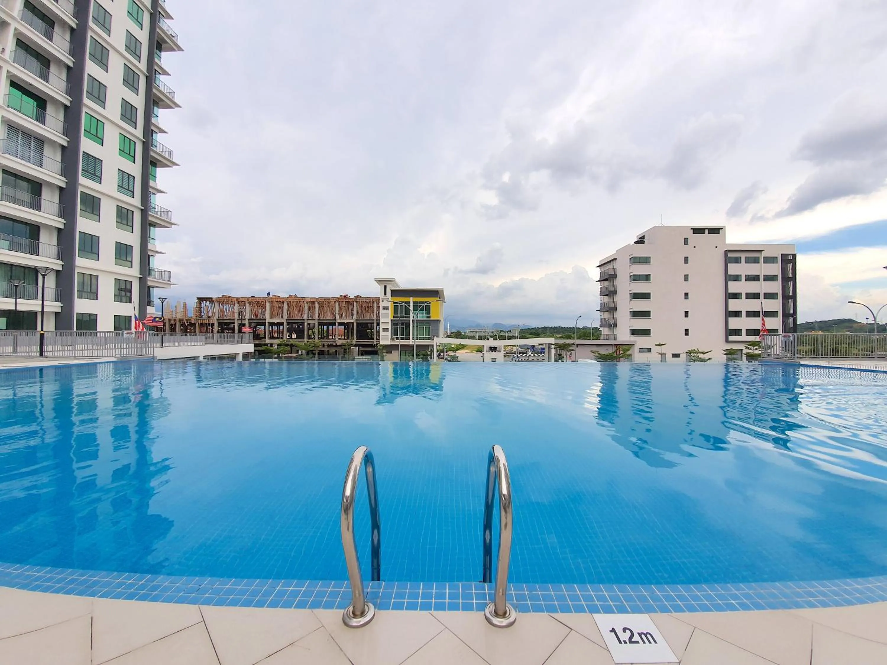Swimming pool in Ipoh Meru Casa Kayangan by BeeStay