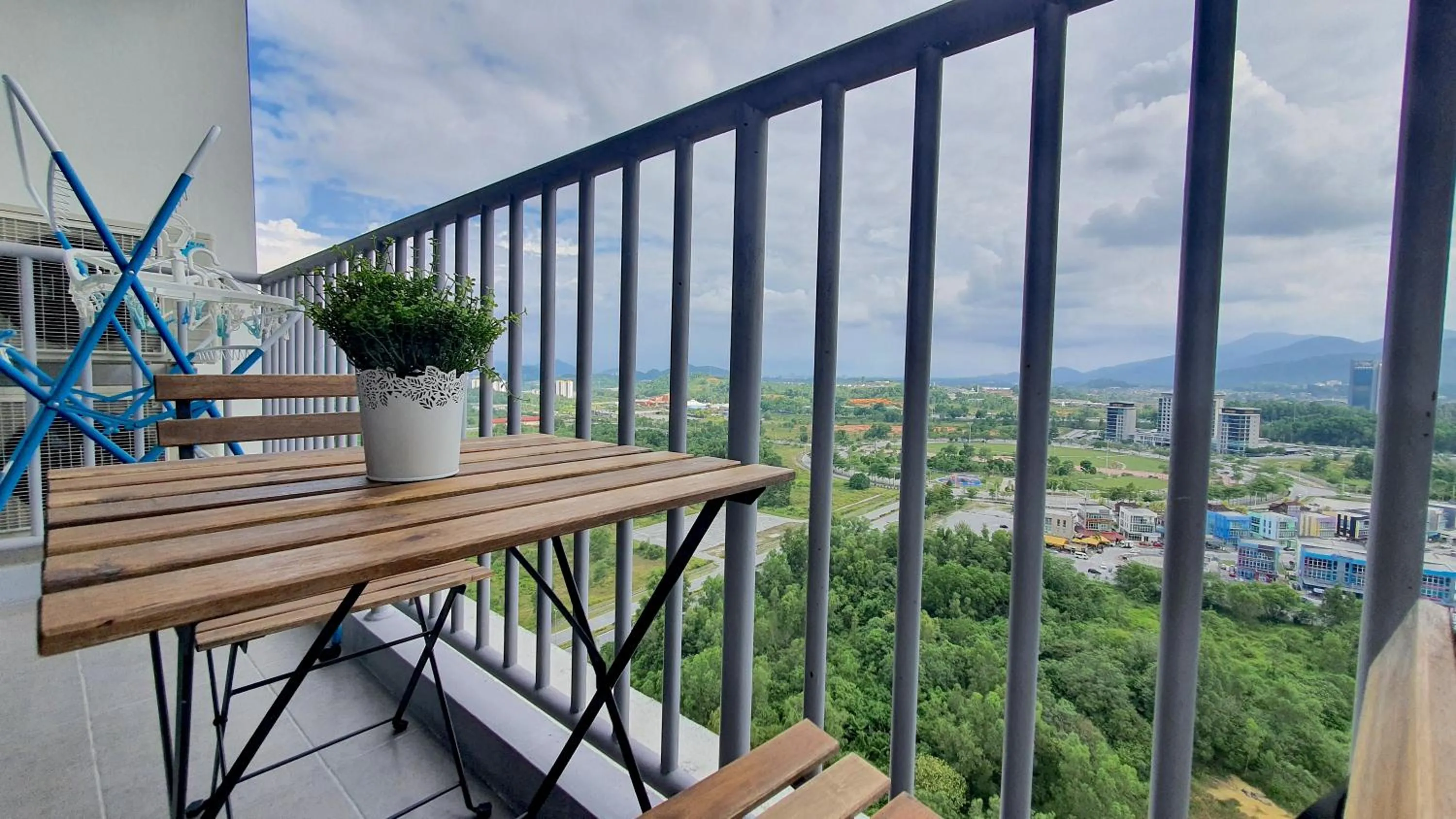 Balcony/Terrace in Ipoh Meru Casa Kayangan by BeeStay