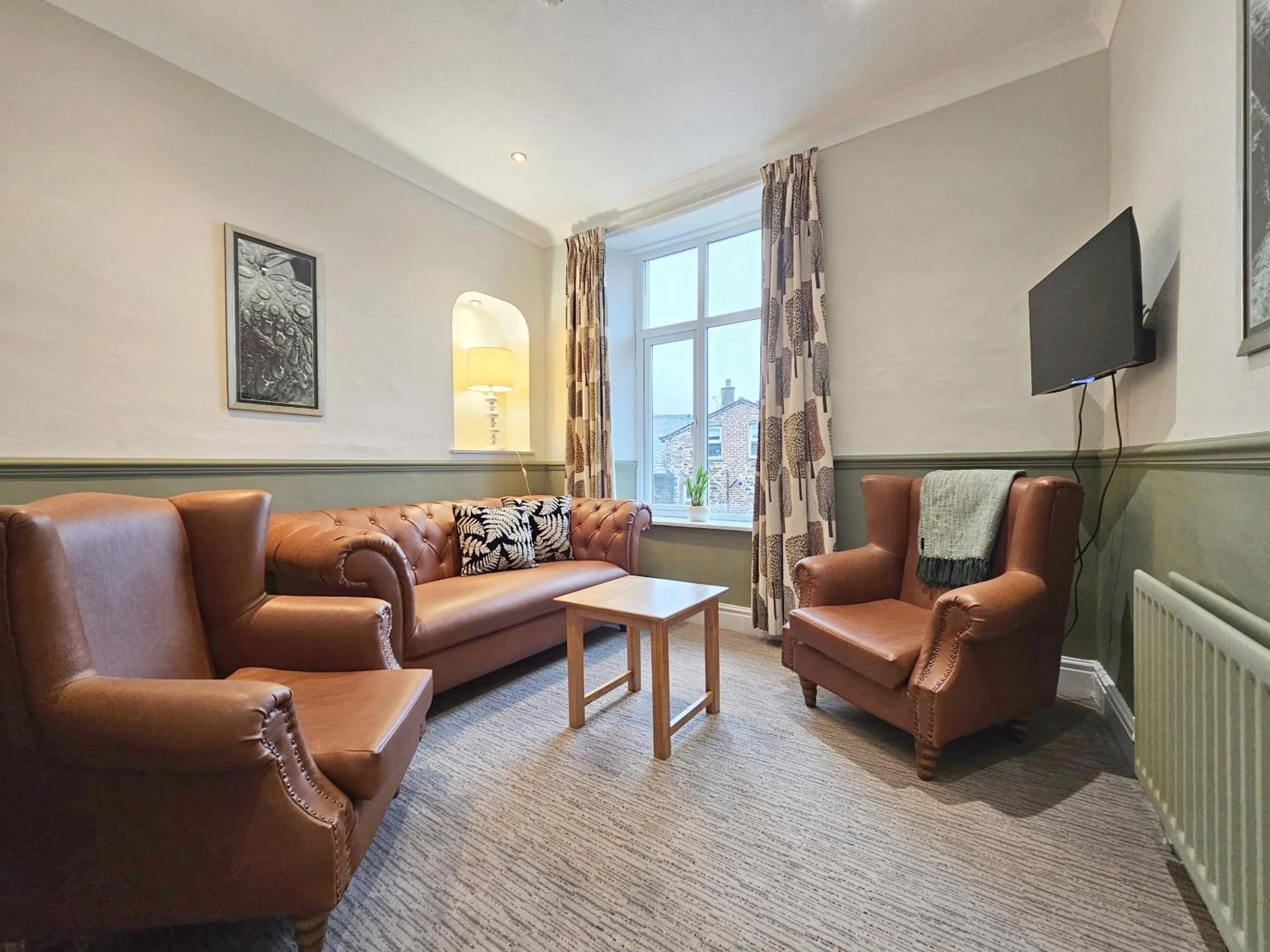TV and multimedia in Derwent Manor Apartments
